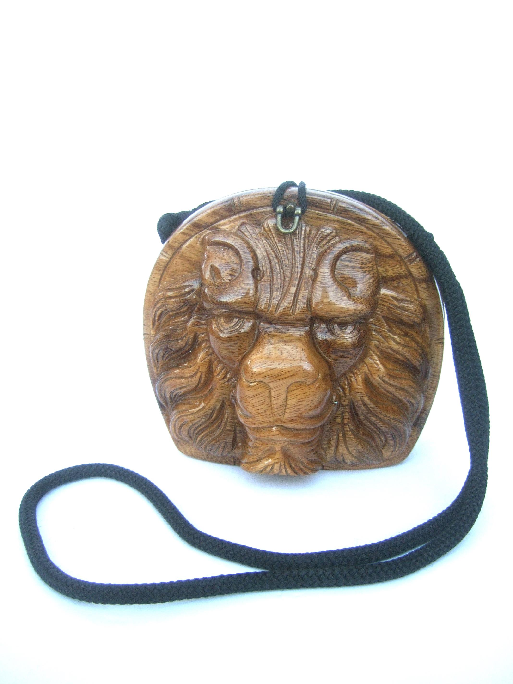Women's Timmy Woods Beverly Hills Carved Wood Artisan Lion Shoulder Bag c 1990s For Sale