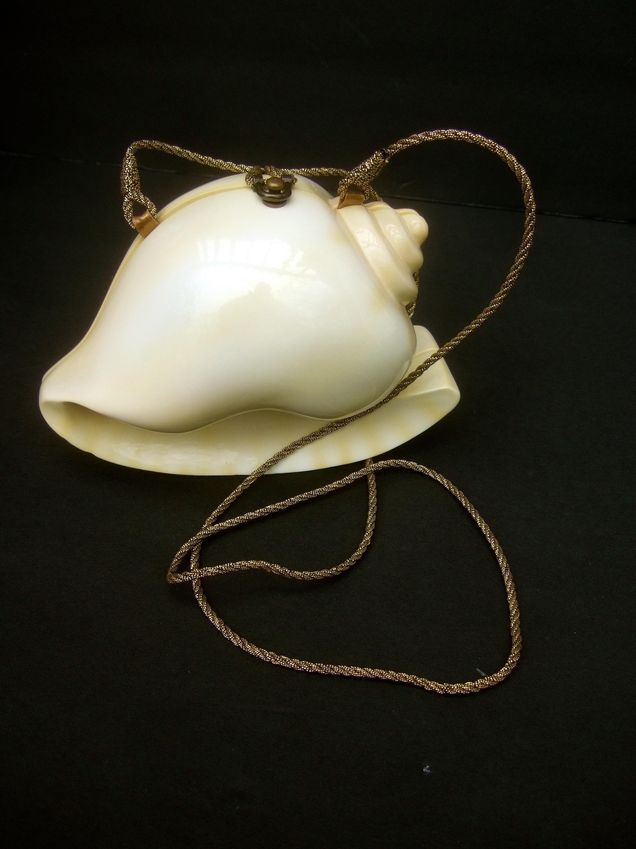 conch shell purse