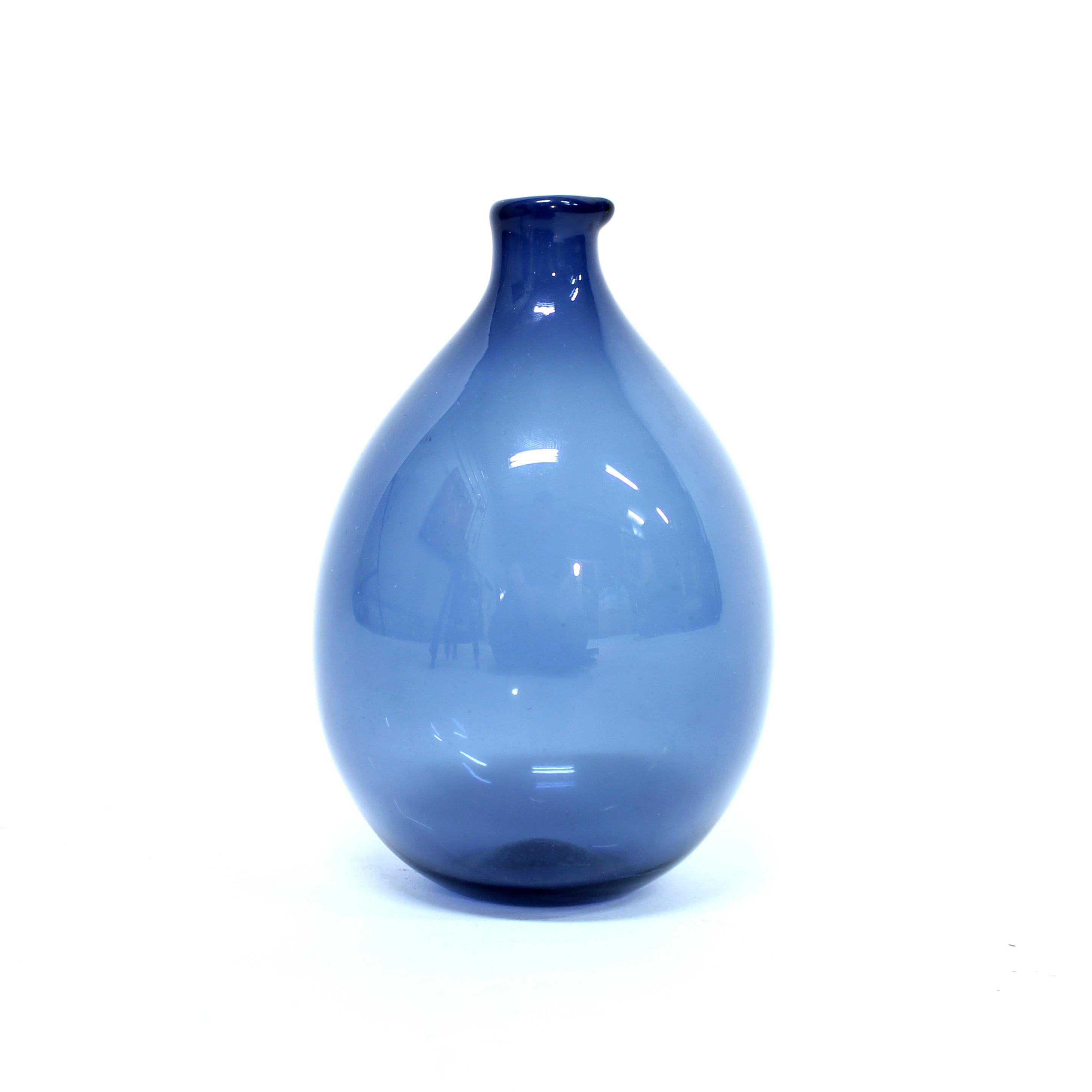 20th Century Timo Sarpaneva, blue Bird Bottle, Ittala, 1950s For Sale