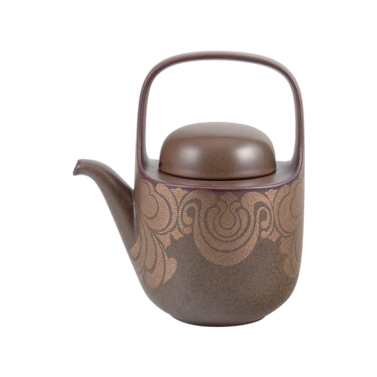 Timo Sarpaneva for Rosenthal. "Kaari" porcelain teapot. 1980s