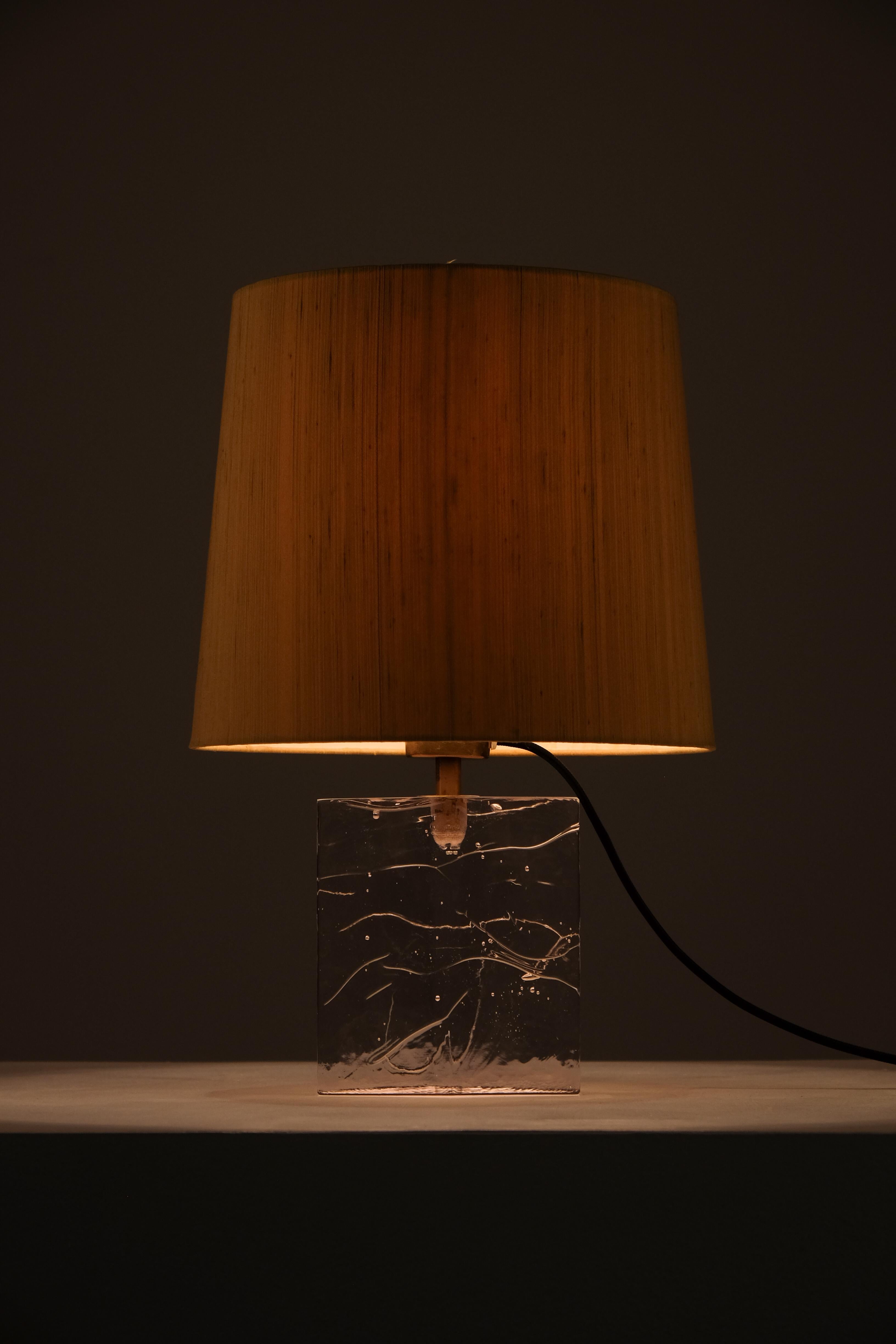 Milieu du XXe siècle Lampe de bureau en verre Timo Sarpaneva, Finlande, années 1960 en vente