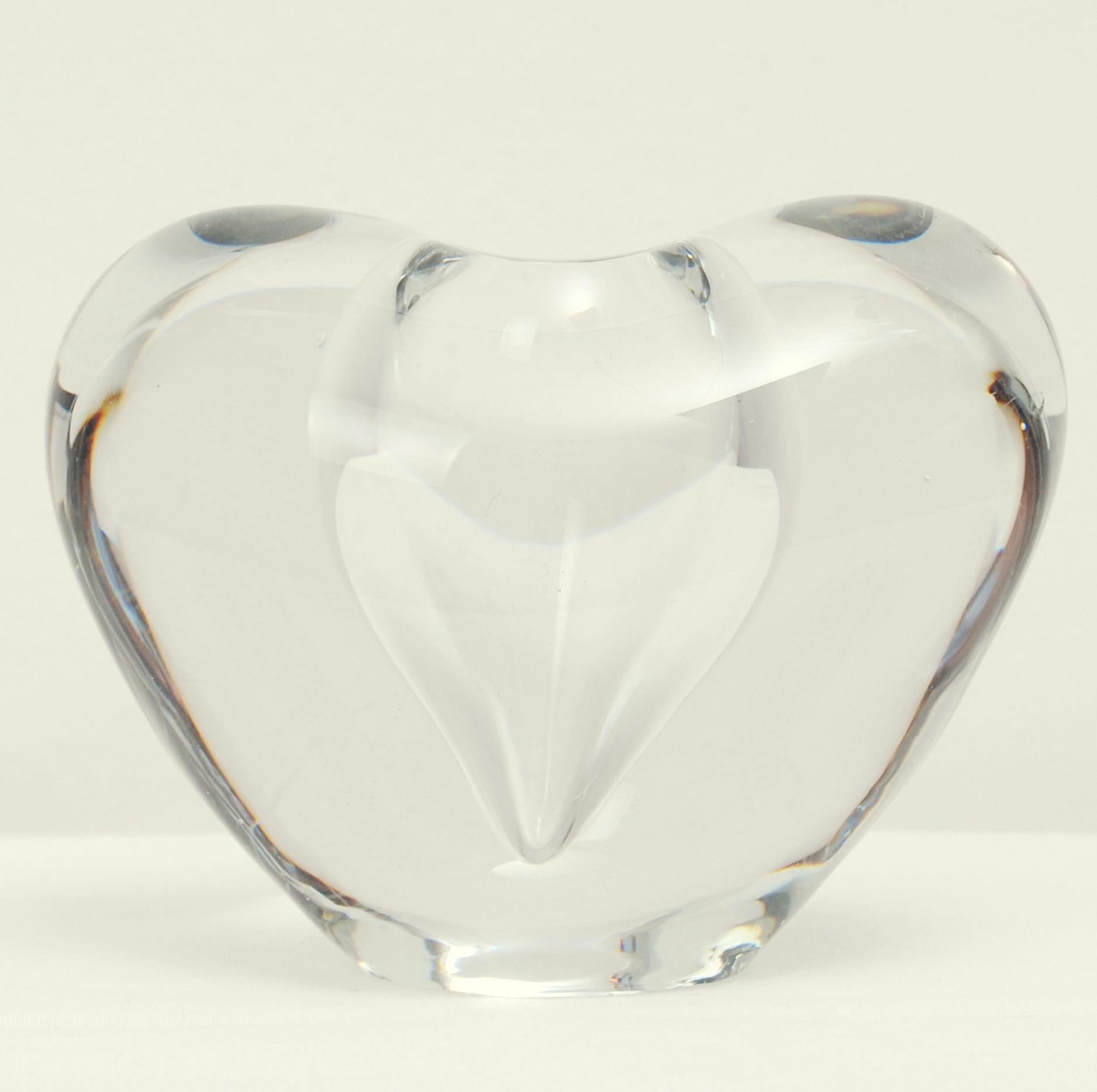 A 1950s Iittala Timo Sarpaneva heart vase, signed to base.
 