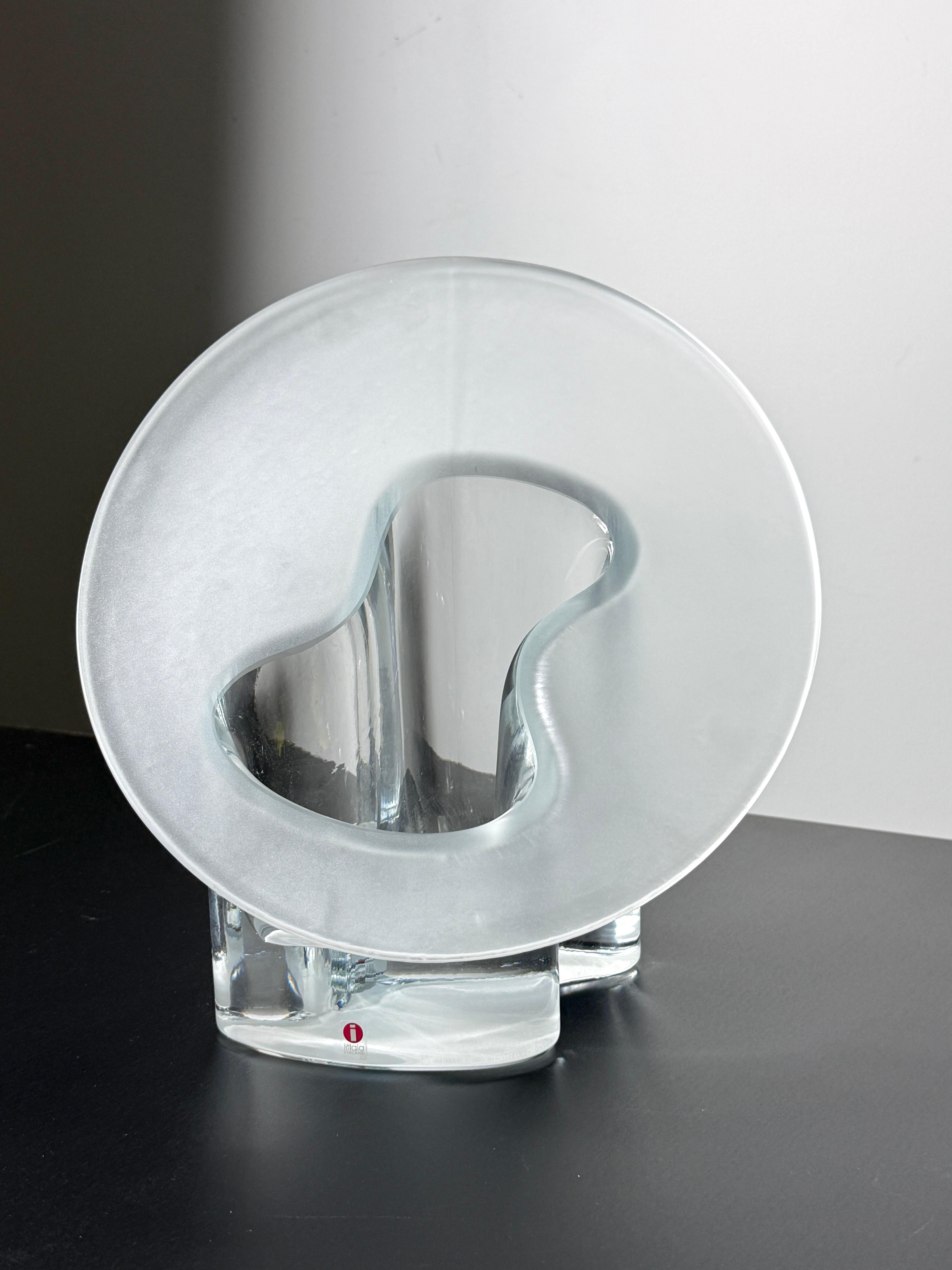 XX secolo Timo Sarpaneva Large Sculptural Glass Vase Marcel Iittala Finland 20th Century in vendita