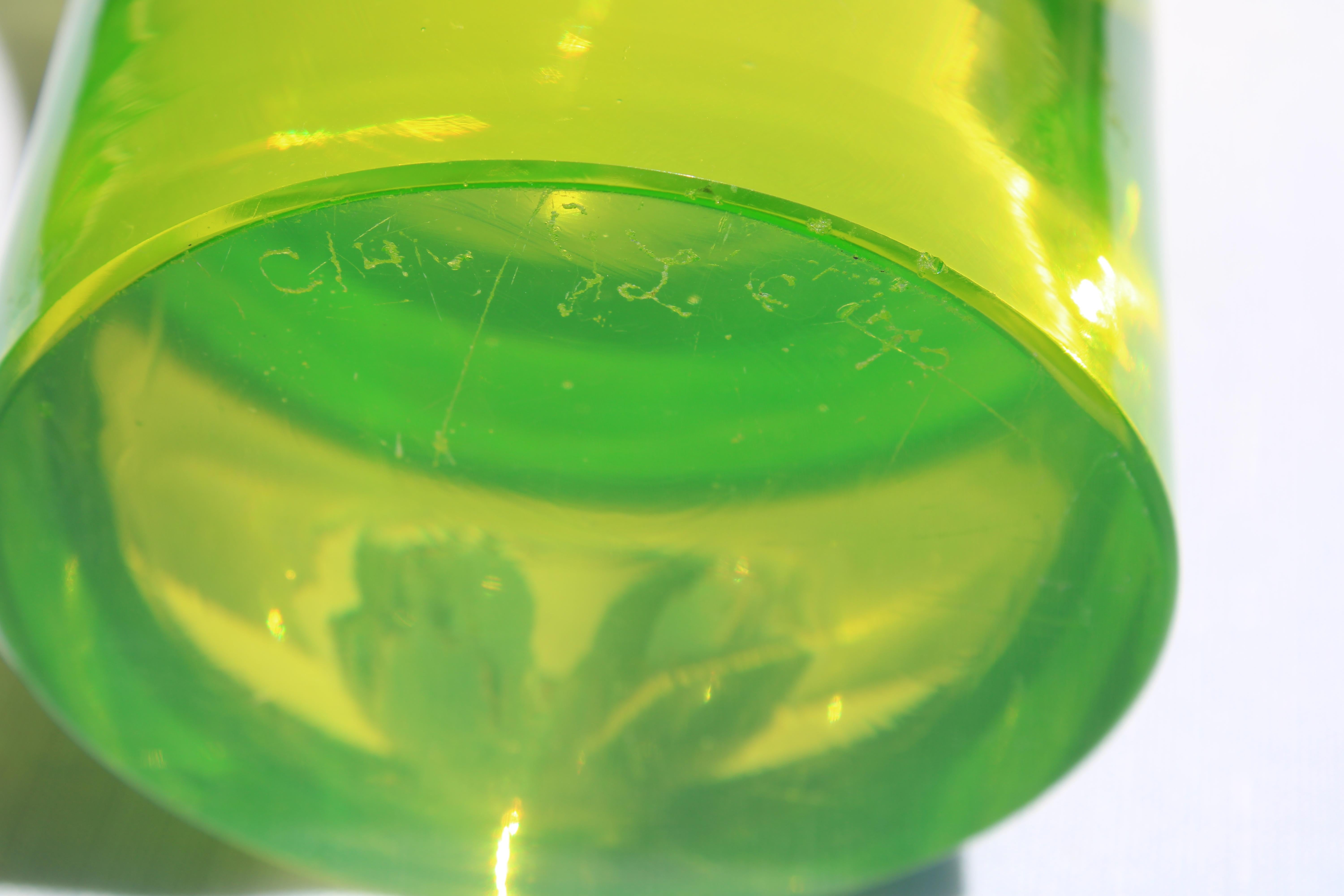 Timo Sarpaneva Vase (Chartreuse) für Venini (Glaskunst) im Angebot