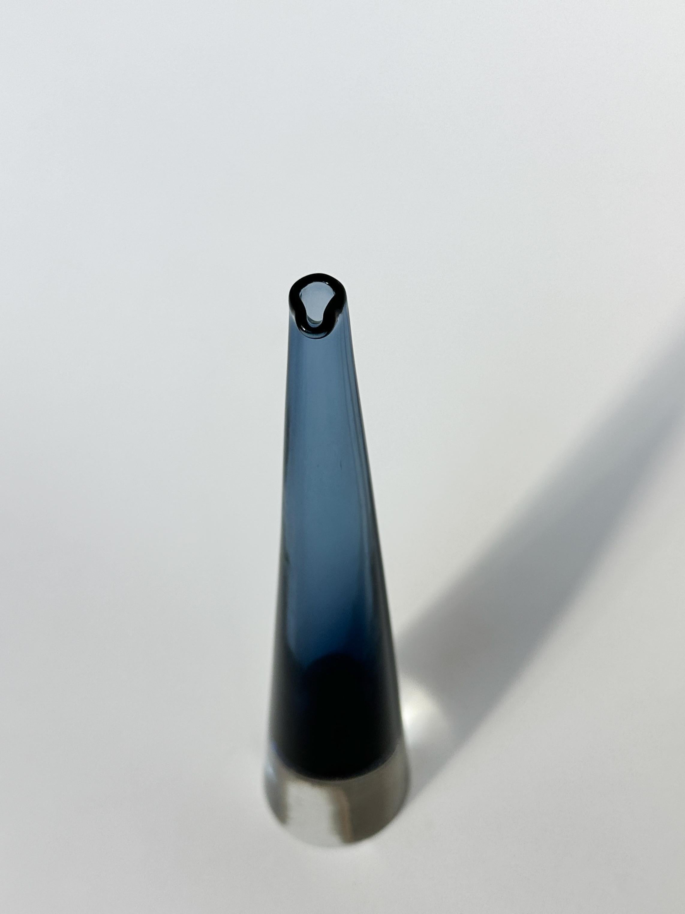 Hand-Crafted Timo Sarpaneva Vase Iittala Jääpuikko Decanter Glass Finland 1958 For Sale