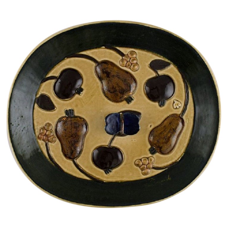 Timo Sarvimäki 'B. 1948' per Designhuset, Piatto ovale in ceramica con frutta