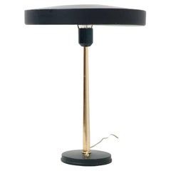Timor 69 Lámpara de escritorio negra de diseño holandés de Louis Kalff para Philips