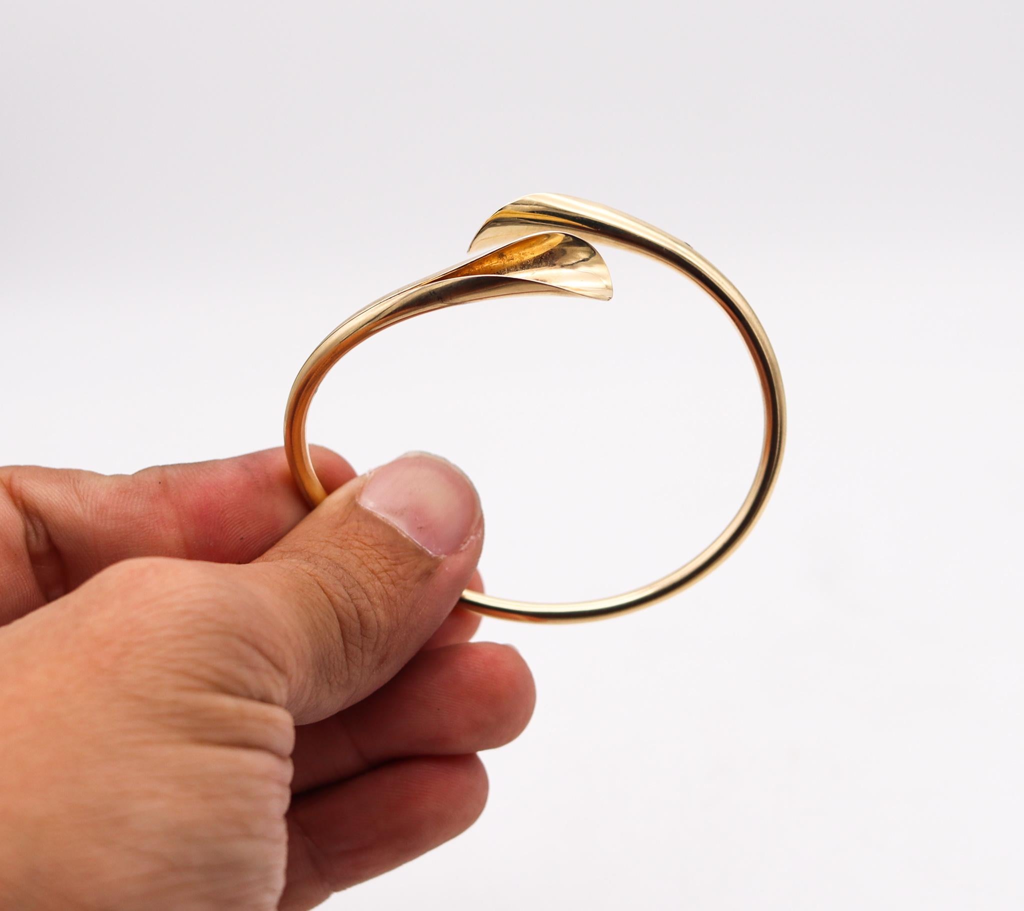 Timothy Grannis 1970 Sculptural Lilies Bangle Cuff Bracelet in 14Kt Yellow Gold 2