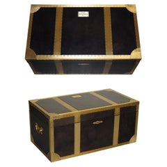 TIMOTHY OULTON CUMBERLAND COLLECTION STORAGE TRUNK WITH RED VELVET LINiNG