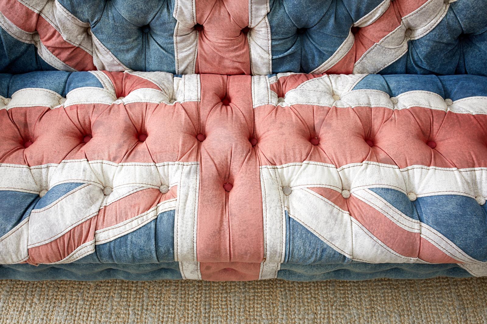 Contemporary Timothy Oulton Design Union Jack Tufted Chesterfield Sofa