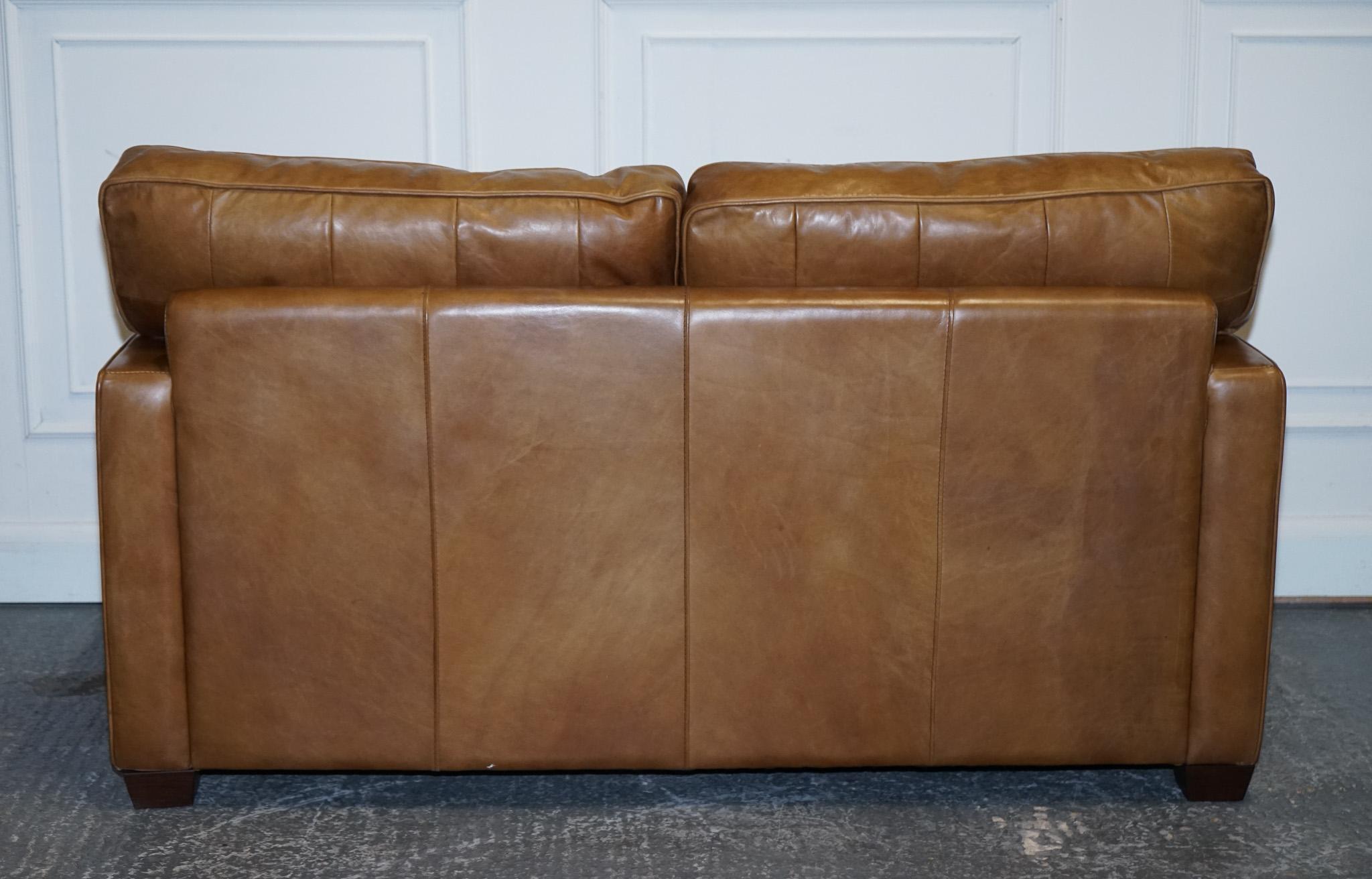 SOFA TIMOTHY OULTON HALO TWO SEATER ViSCOUNT TAN LEATHER SOFA (1/2) en vente 6