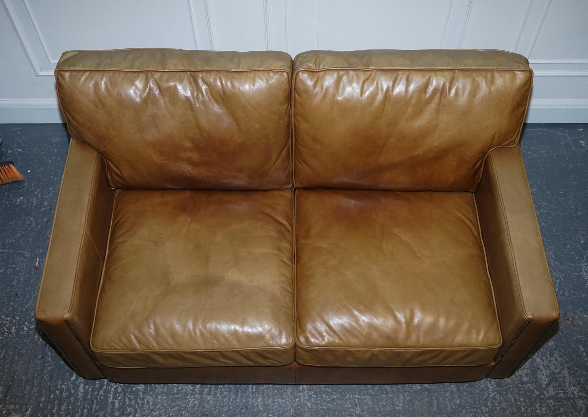 SOFA TIMOTHY OULTON HALO TWO SEATER ViSCOUNT TAN LEATHER SOFA (2/2) Bon état - En vente à Pulborough, GB