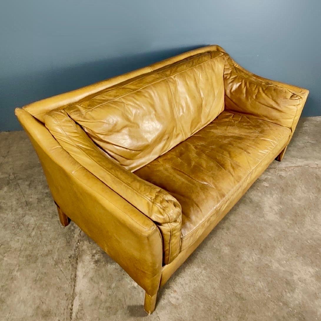 New Stock ✅

Timothy Oulton Reggio Halo 3 Seater Sofa Leather Sofa

The retro-styled look of the Reggio sofa is inspired by the clean, streamlined forms of Danish mid-century design - a time when simplicity was championed and excessive ornamentation