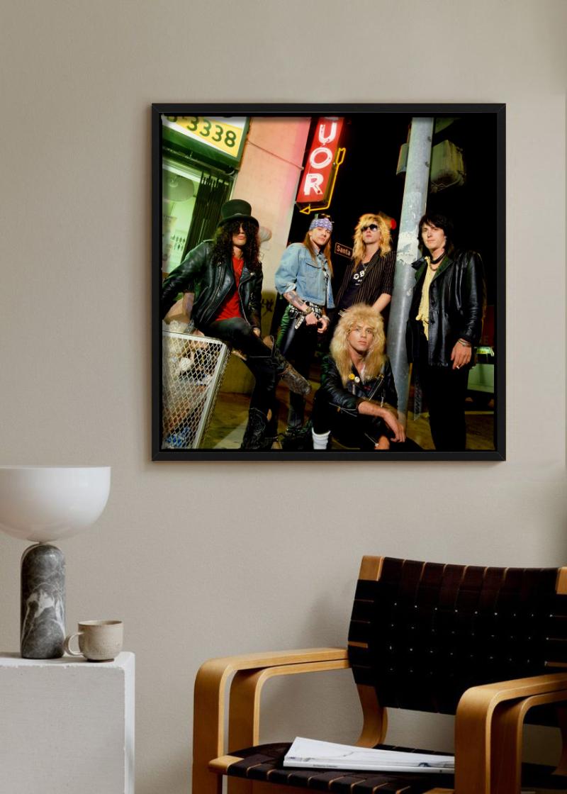 Guns and Roses, retrato, Fotografía artística - Photograph Contemporáneo de Timothy White