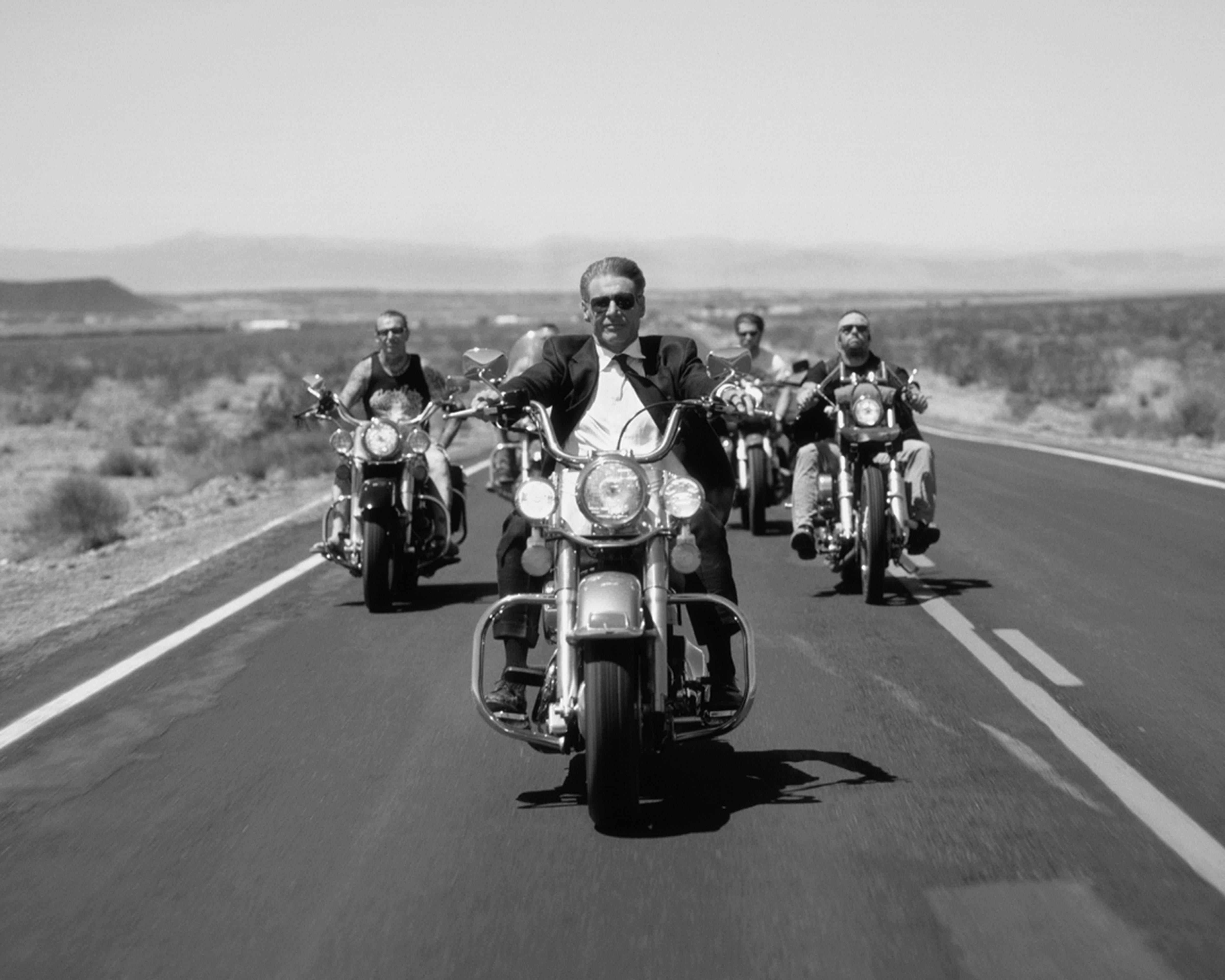 Harrison Ford - Moto, photographie d'art - Photograph de Timothy White