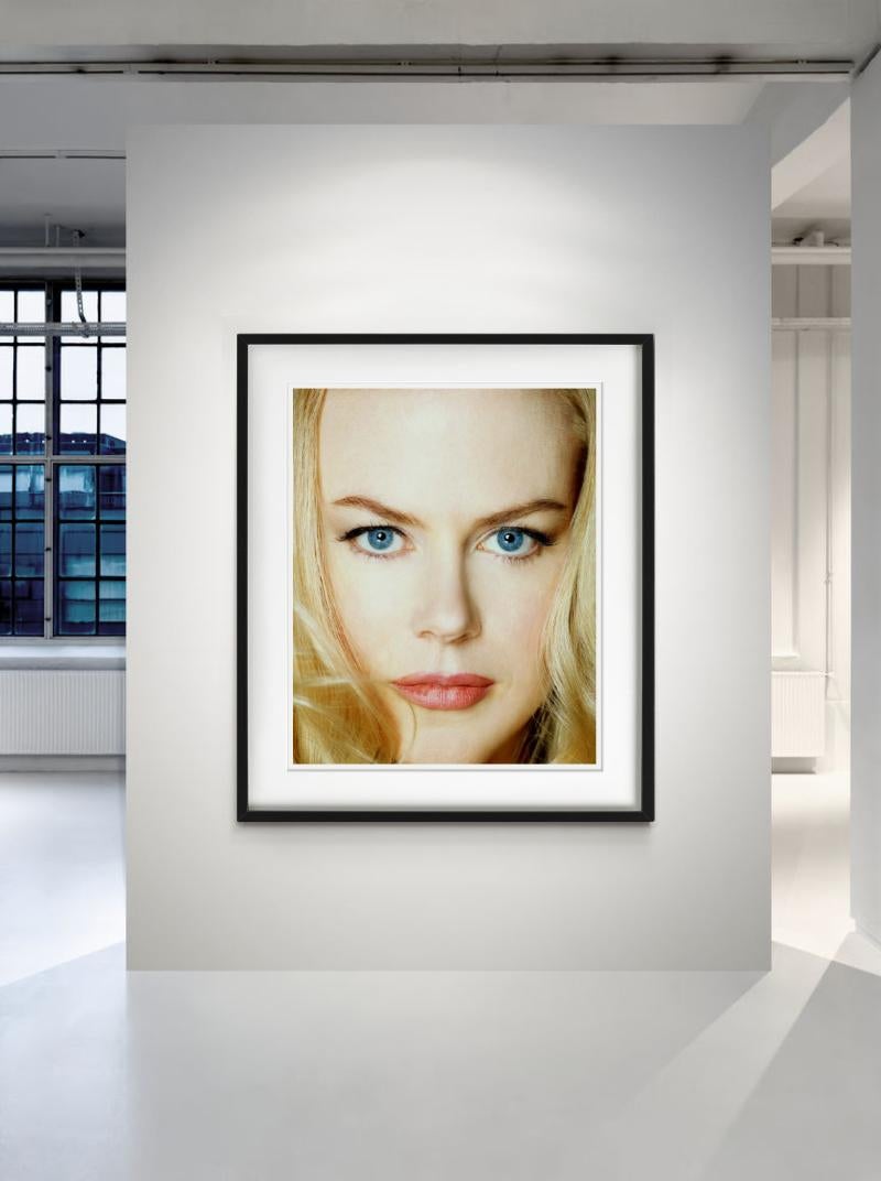 Nicole Kidman, portrait en couleur en gros plan, photographie d'art, 2003 en vente 5