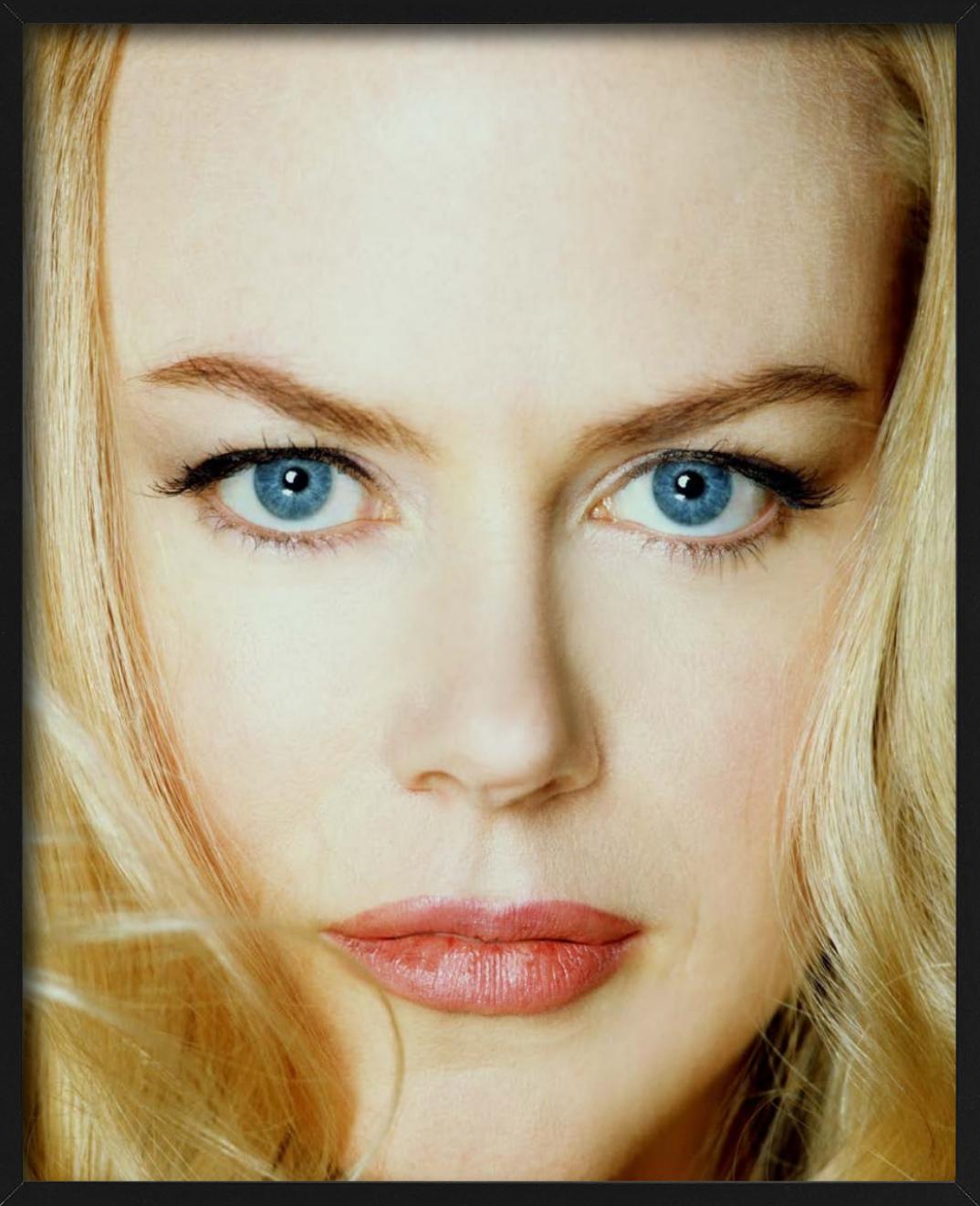 Nicole Kidman, portrait en couleur en gros plan, photographie d'art, 2003 en vente 1