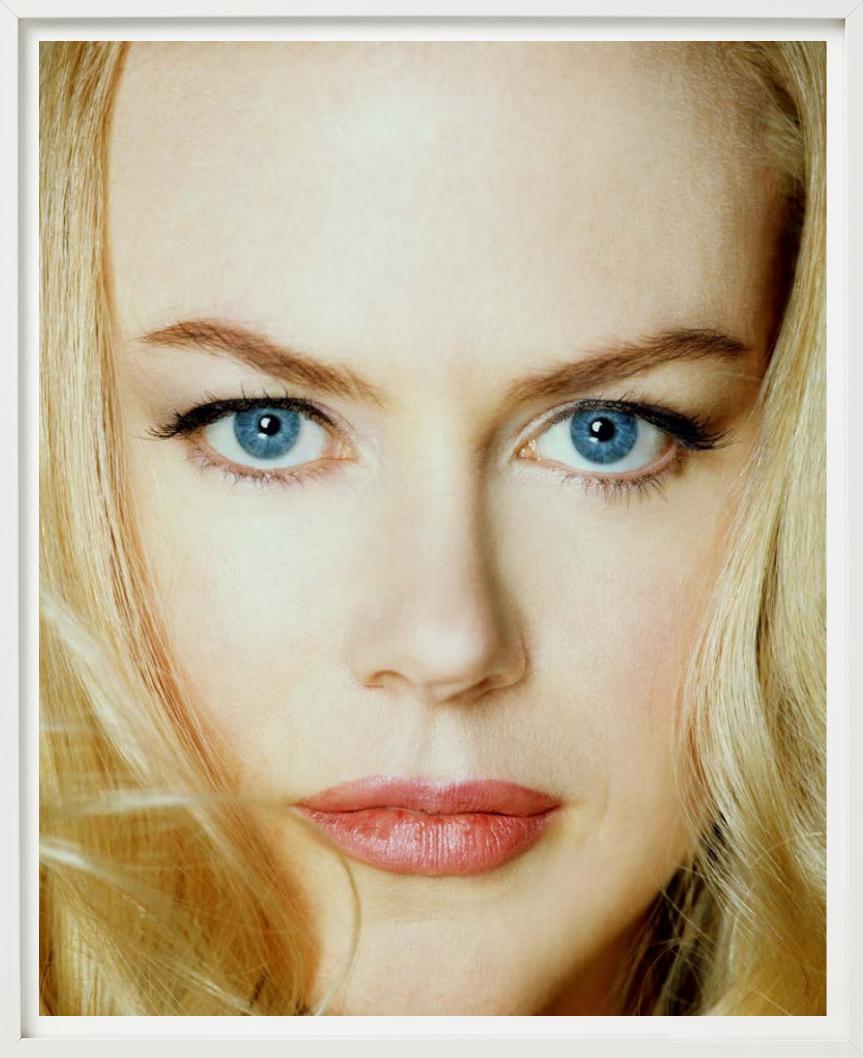 Nicole Kidman, portrait en couleur en gros plan, photographie d'art, 2003 en vente 2