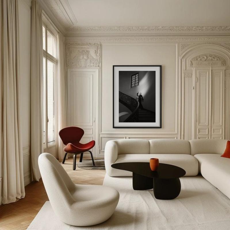 SHARON STONE - Treppenhaus, Schwarz-Weiß, Kunstfotografie im Angebot 4