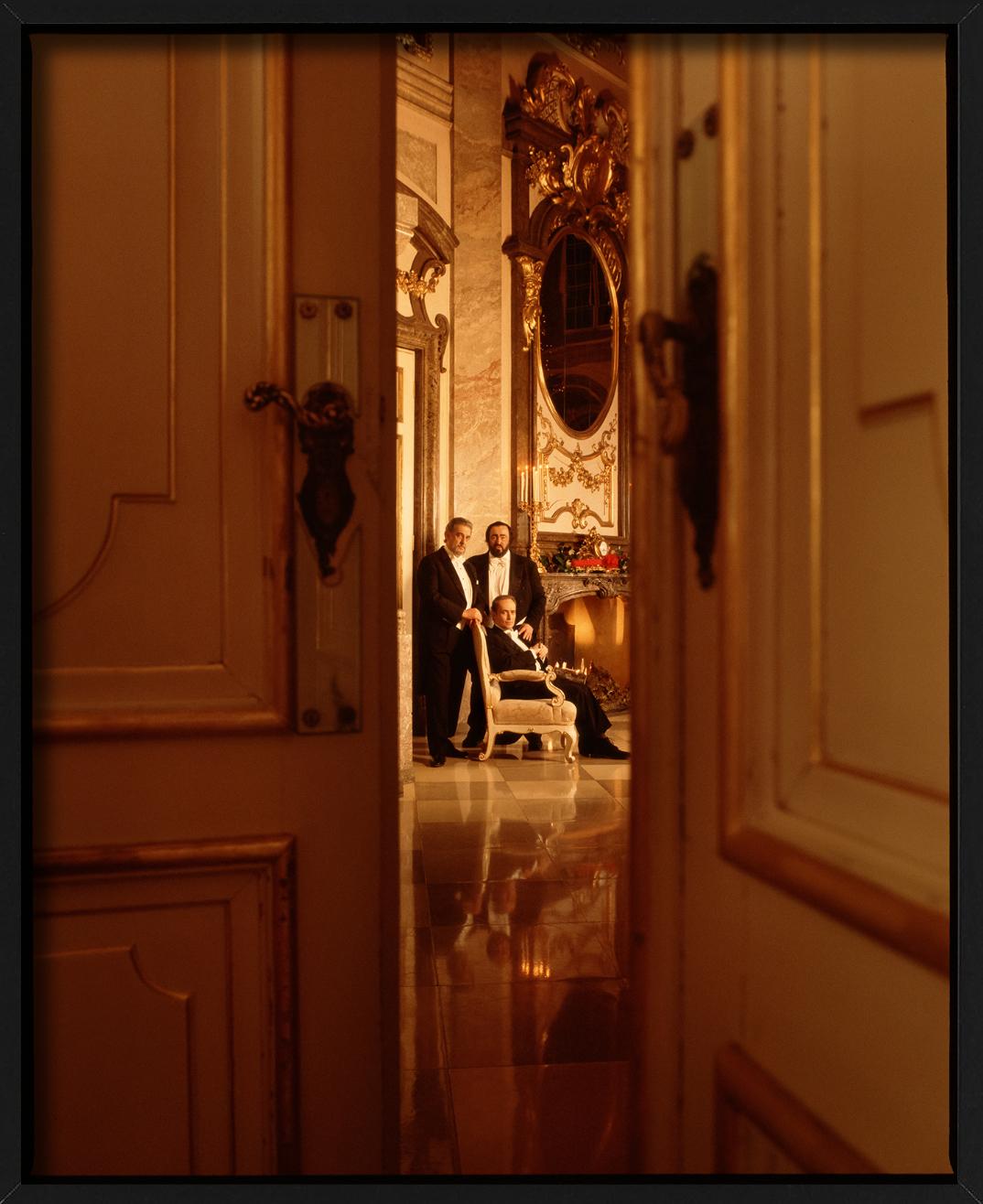 Les trois ténors, photographie d'art - Contemporain Photograph par Timothy White