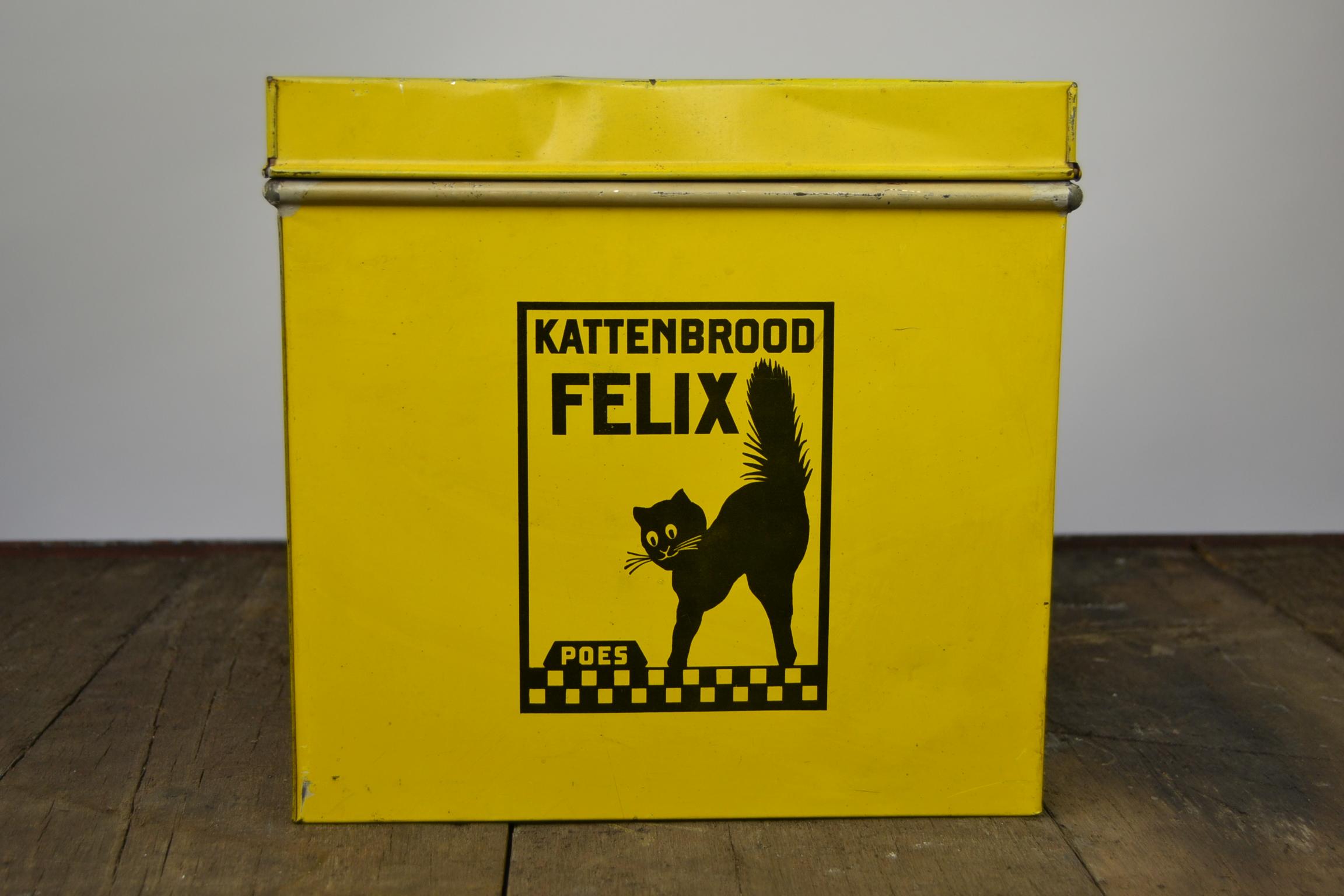 Tin Box with Felix the Cat, Mid-20th Century , Holland  5