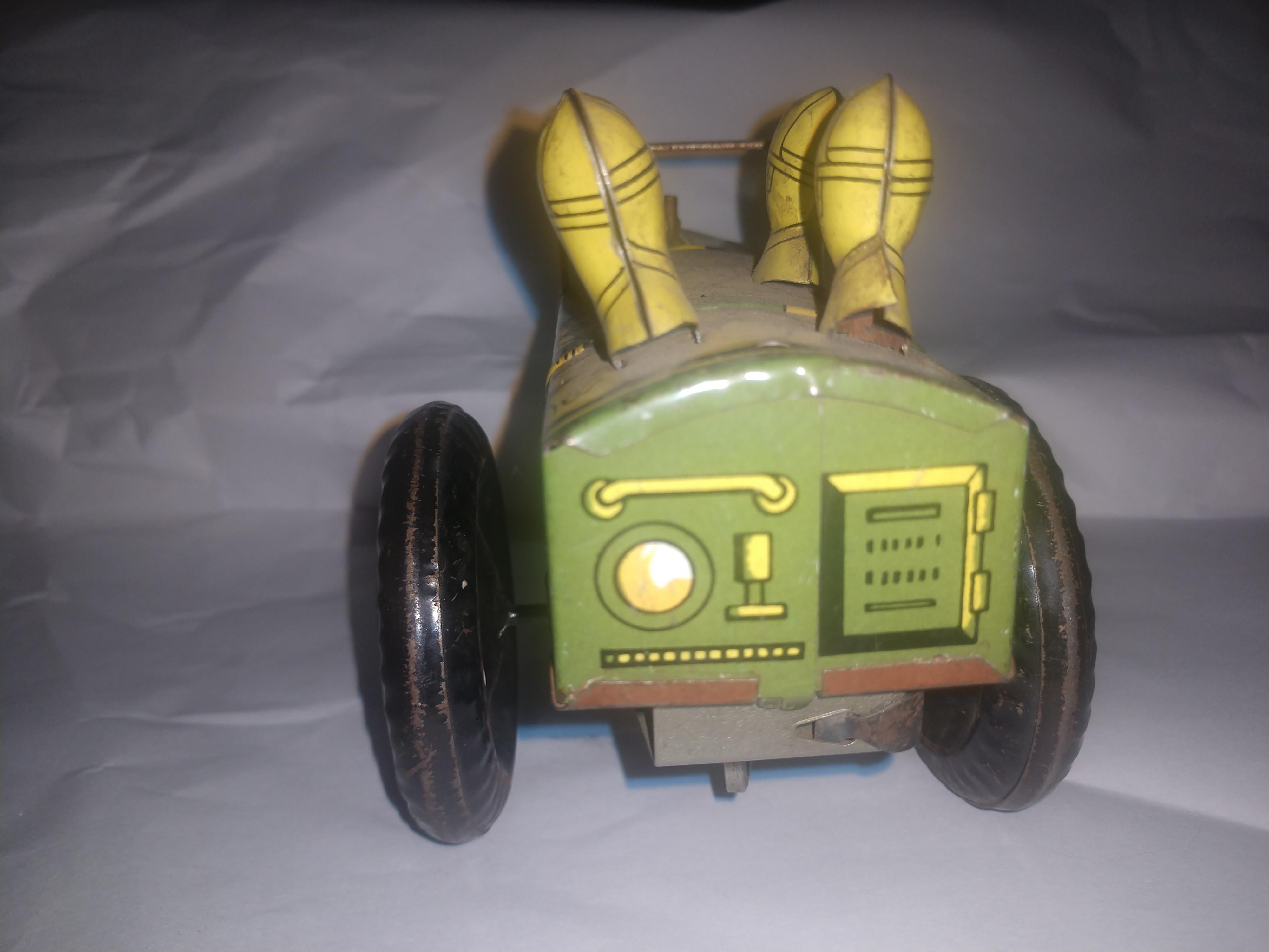 Tin Litho Windup-Spielzeug aus der Mitte des Jahrhunderts von Louis Marx „Jumpin Jeep“ C 1950 im Angebot 1