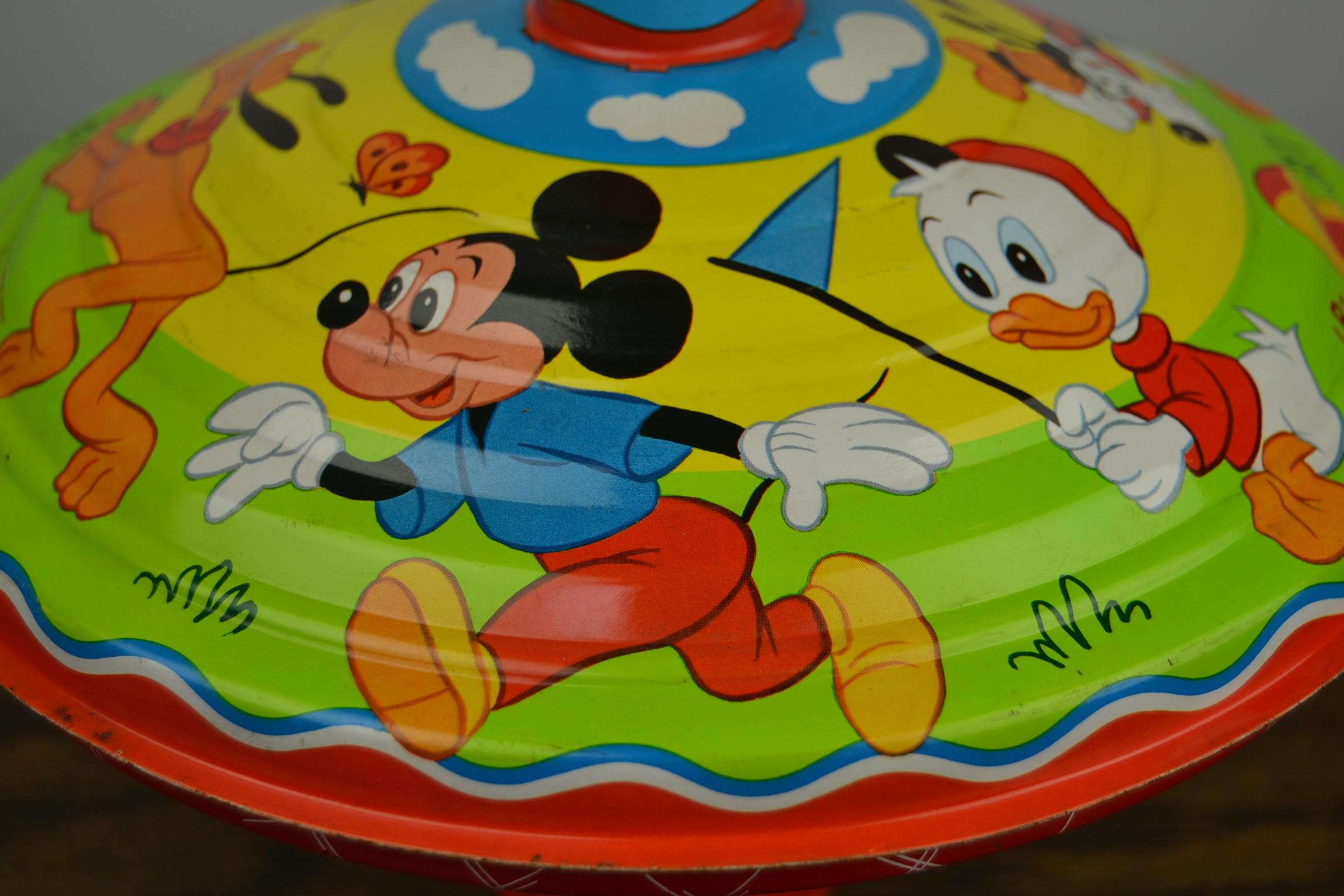 Zinn Spinning Top Spielzeug, Disney-Charakter  Von LBZ, Westdeutschland im Angebot 7