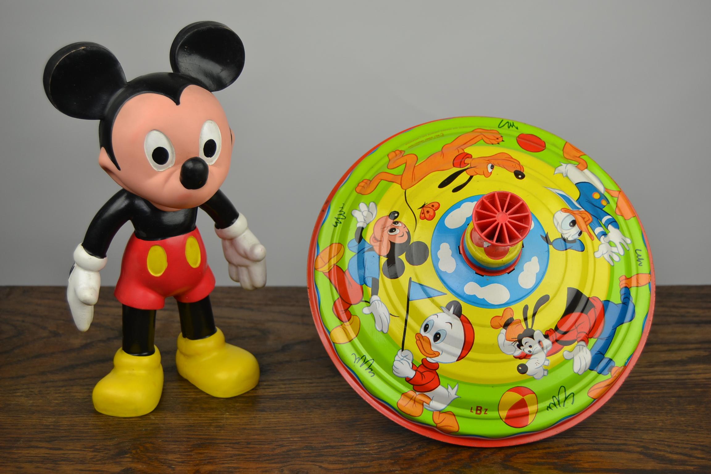 Zinn Spinning Top Spielzeug, Disney-Charakter  Von LBZ, Westdeutschland im Zustand „Gut“ im Angebot in Antwerp, BE