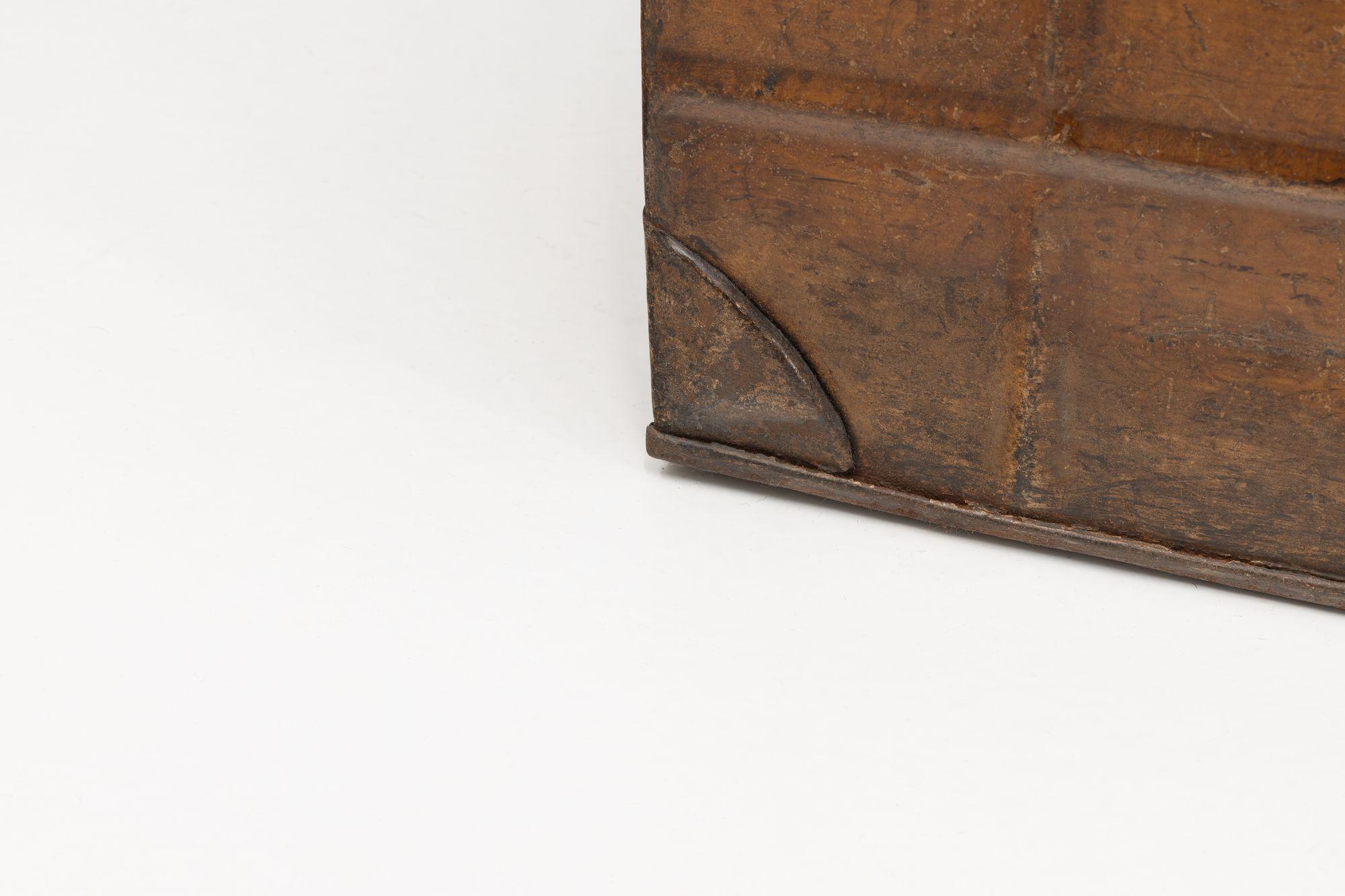 Early 20th Century Tin Trunk For Sale