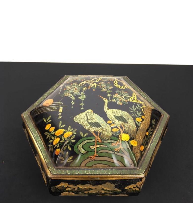 Tin with Cranes, Asian Style, Early 20th Century For Sale 11