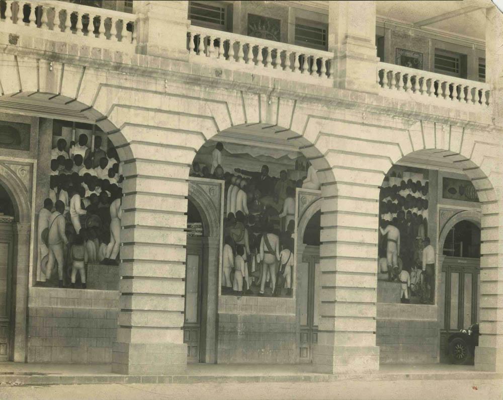 Stampa alla gelatina d'argento degli anni '20 di Tina Modotti di un affresco di Diego Rivera in vendita 6