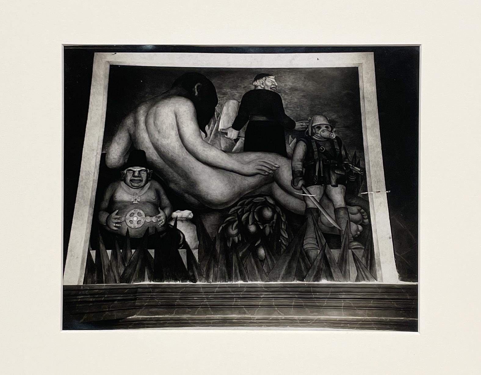 Tirage à la gélatine argentique des années 1920 par Tina Modotti d'une fresque murale de Diego Rivera en vente 2