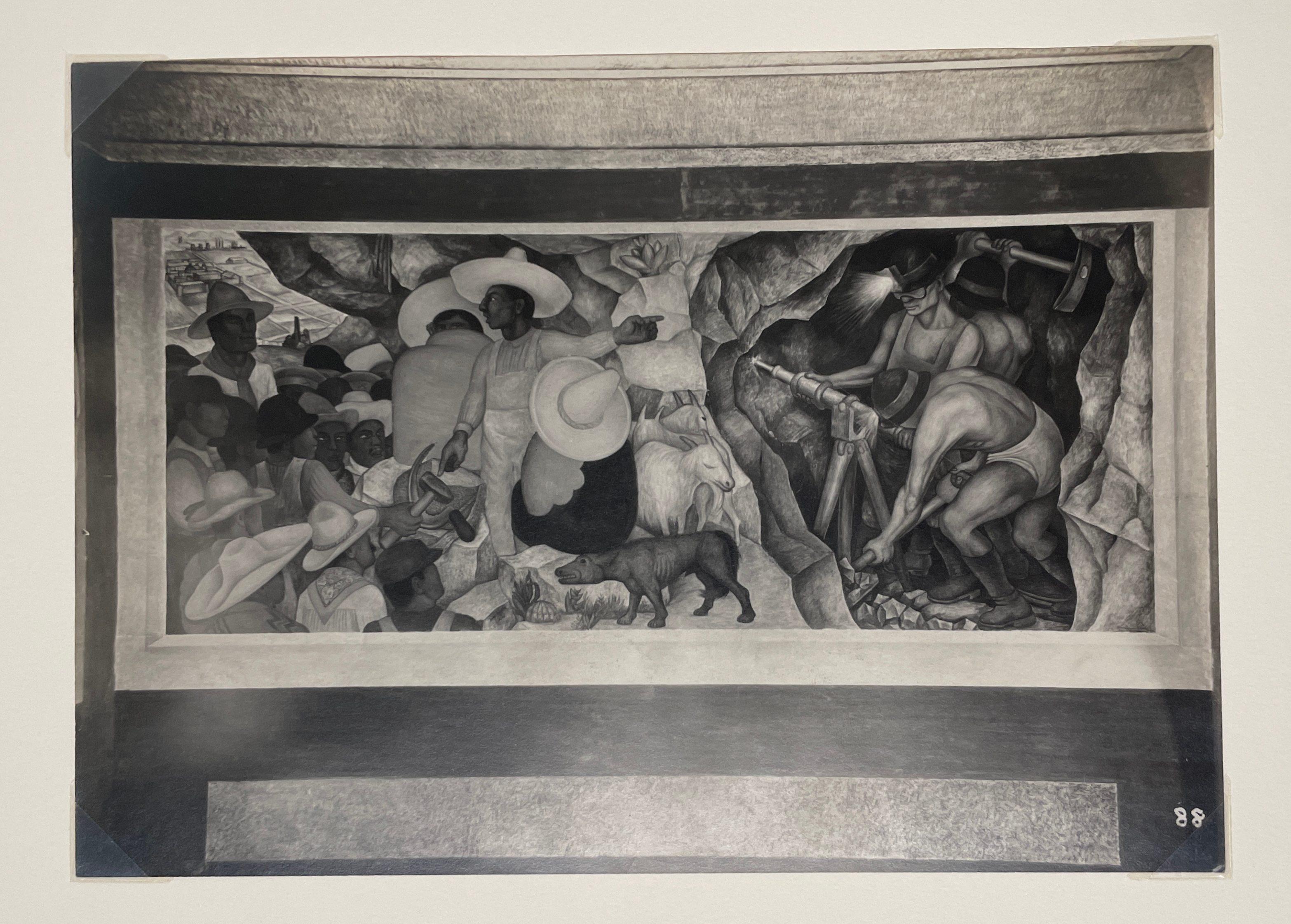 Tirage à la gélatine argentique des années 1920 par Tina Modotti d'une fresque murale de Diego Rivera en vente 3