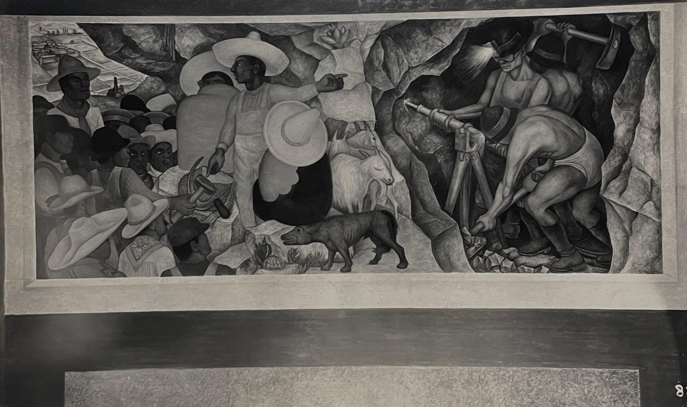 Tirage à la gélatine argentique des années 1920 par Tina Modotti d'une fresque murale de Diego Rivera en vente 4