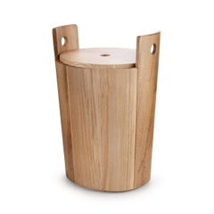 TINA - Hocker/Behälter aus natürlichem Eichenholz