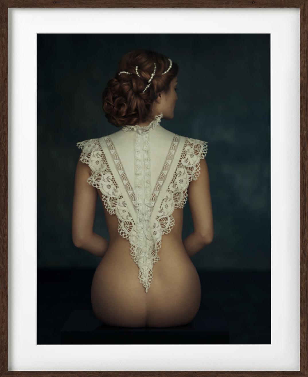 Die Unschuld - the innocence, atmospheric nude from behind with white lace  For Sale 2