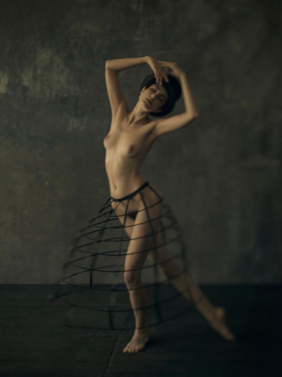 Tina Trumpp Portrait Photograph - New York Dancer, Nude, woman, contemporary, color