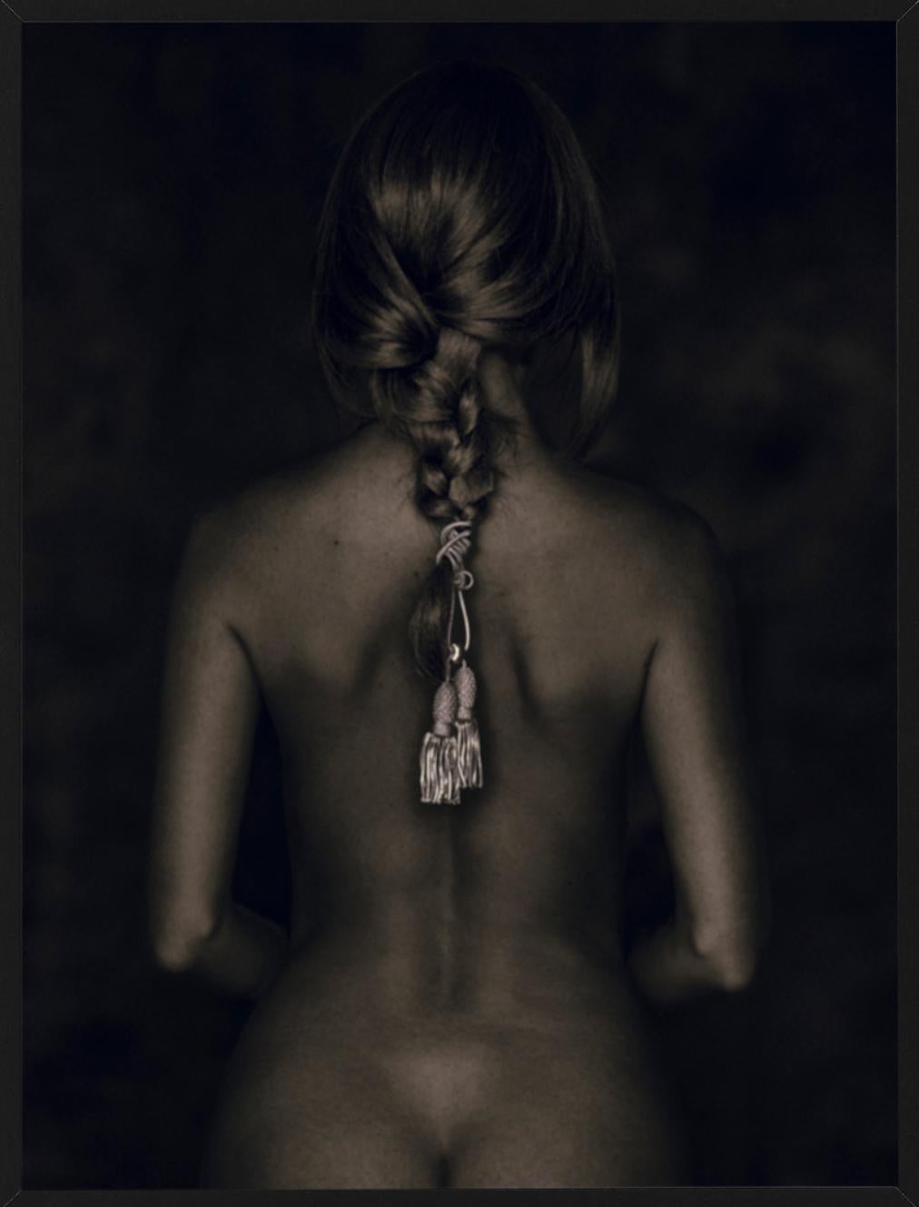 Nu de Dos - female nude from behind with cord in braided hari sitting For Sale 3