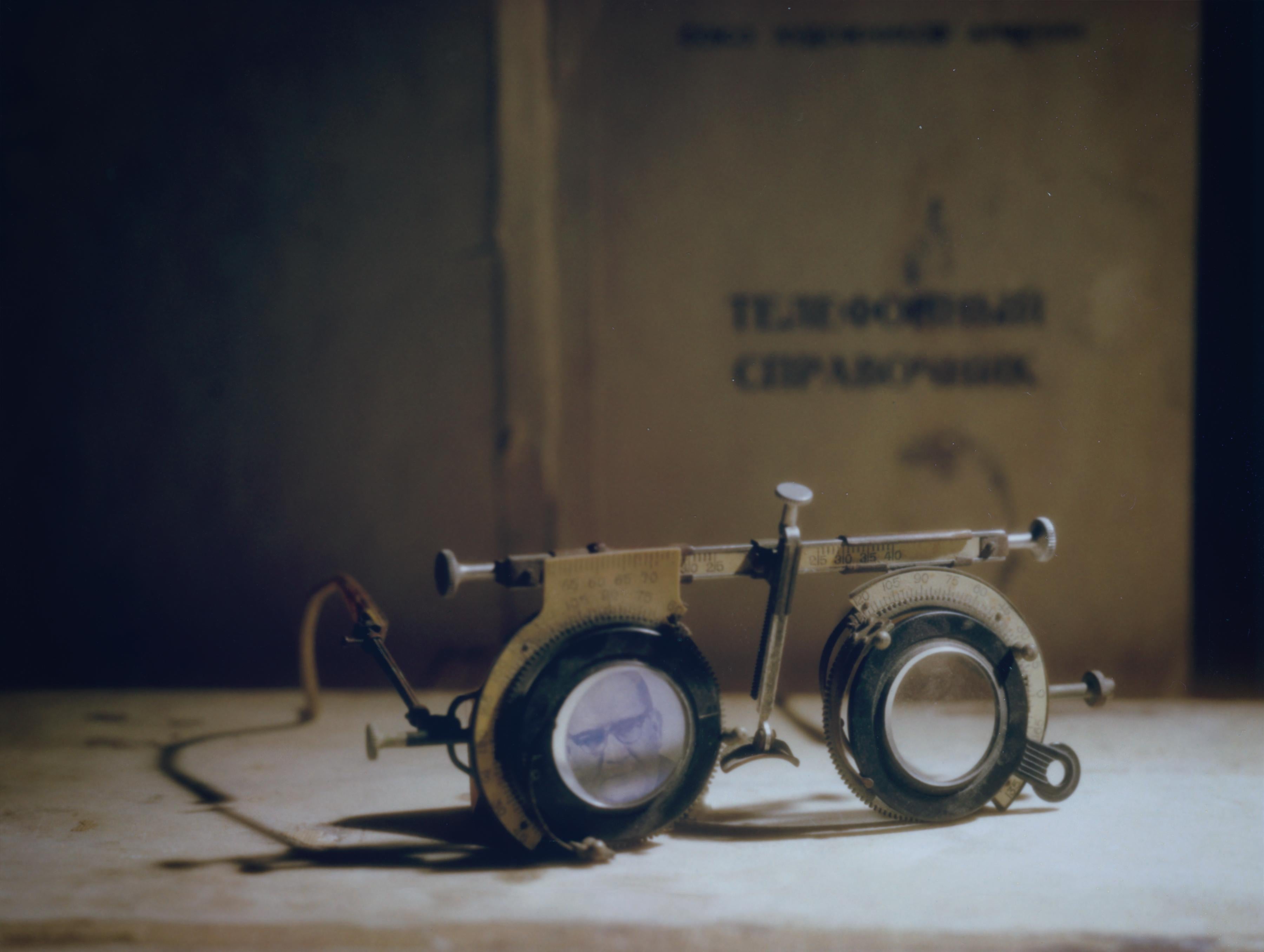 Tina West Still-Life Photograph – Kann durchbrochen werden, 2019
