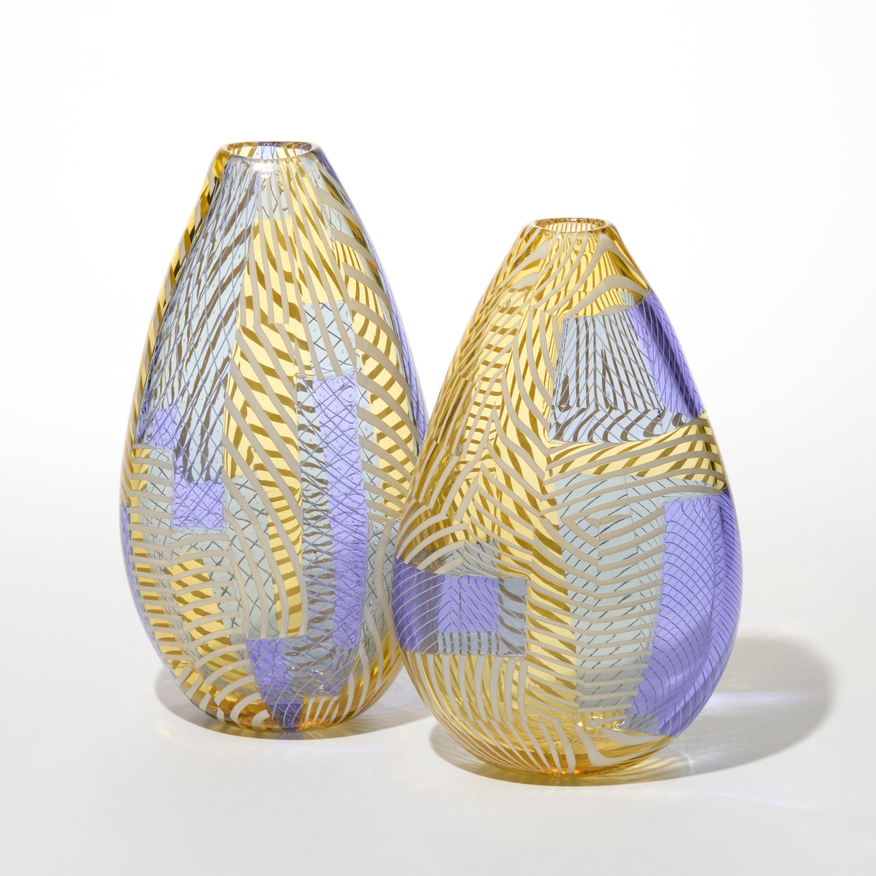 Nordirlandese Tintura n. 3, vaso in vetro soffiato a mano giallo e lavanda di Scott Benefield in vendita