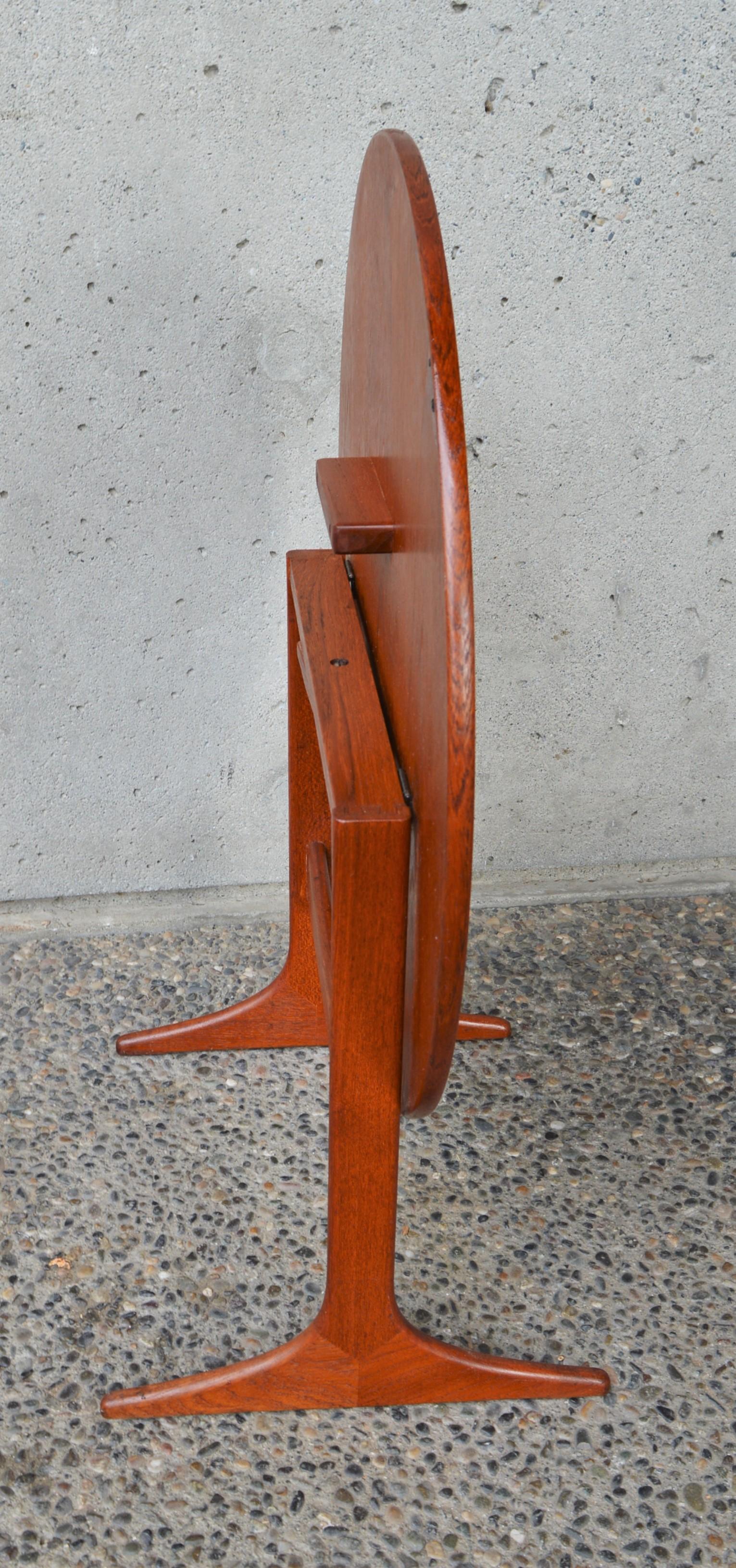 Tingstroms Folding Teak Coffee or Side Table by Engstrom and Myrstrand In Good Condition For Sale In New Westminster, British Columbia