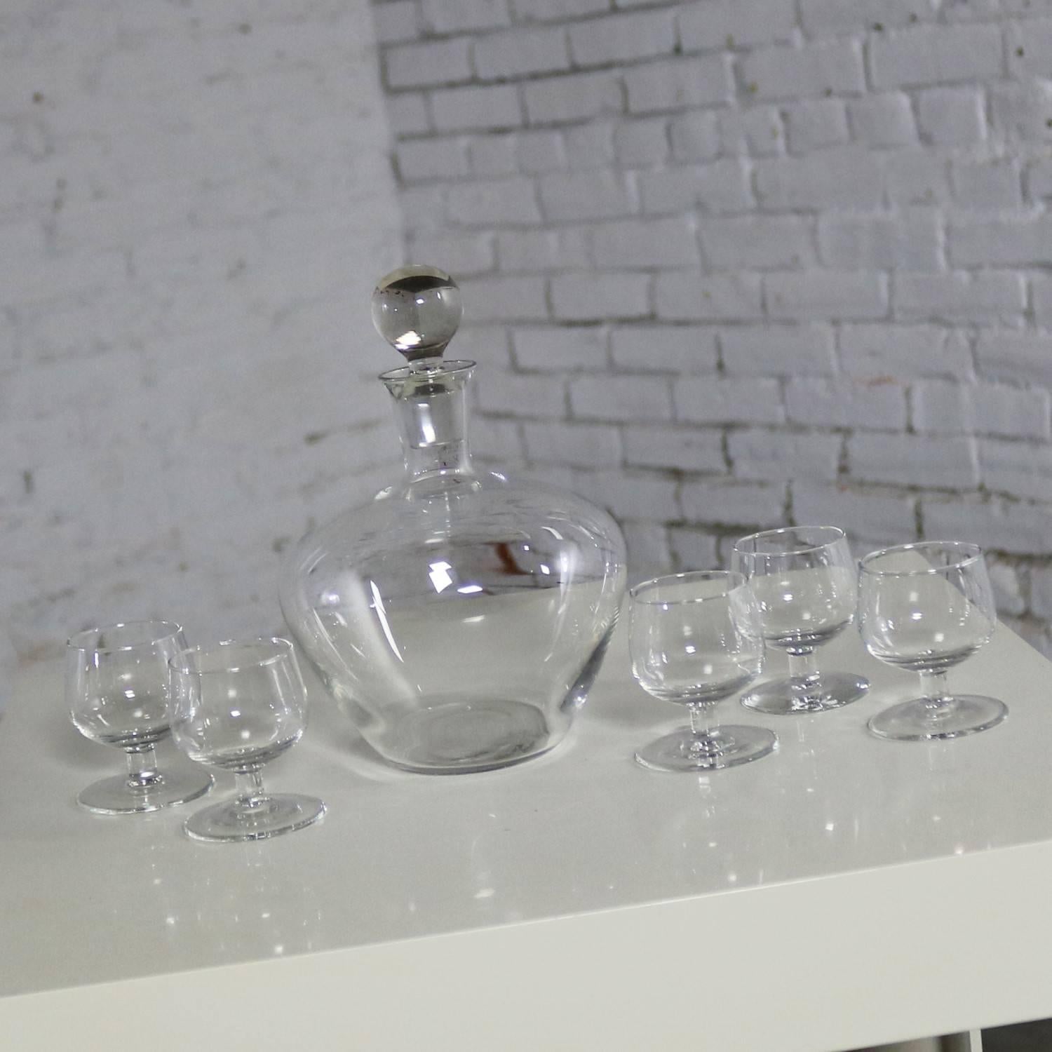 Scandinave moderne Ensemble de carafes à décanter Tinka avec cinq verres par A. D. Copier pour Royal Leerdam Holland en vente