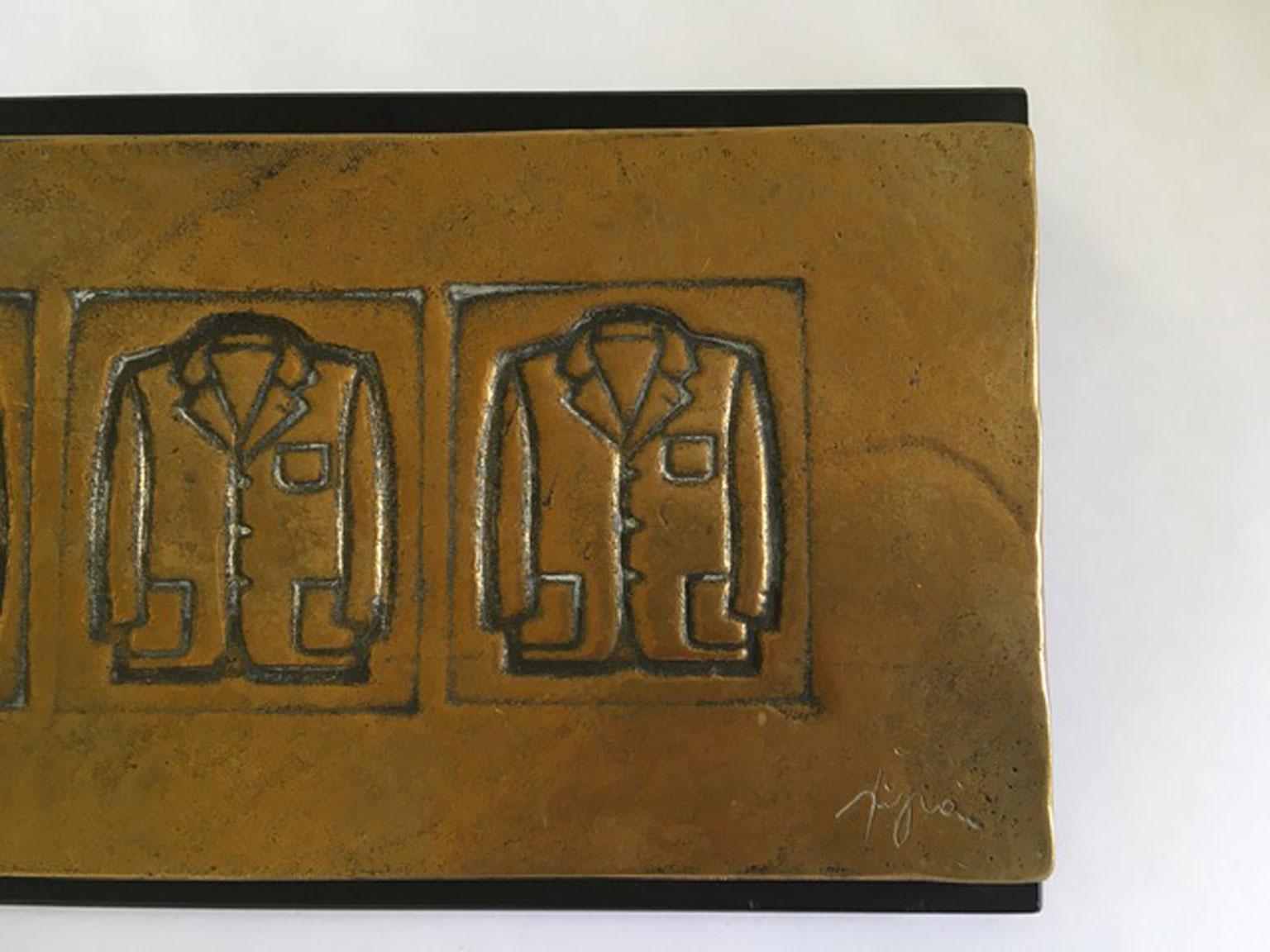 Italia 1980 Finales del Siglo XX Arte Pop Múltiples Chaquetas de Bronce de Tino Stefanoni en venta 16