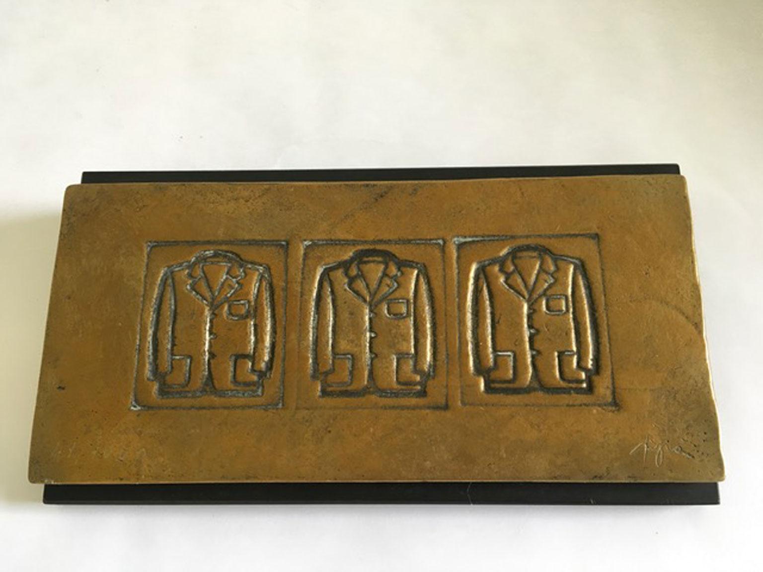 Italia 1980 Finales del Siglo XX Arte Pop Múltiples Chaquetas de Bronce de Tino Stefanoni en venta 1