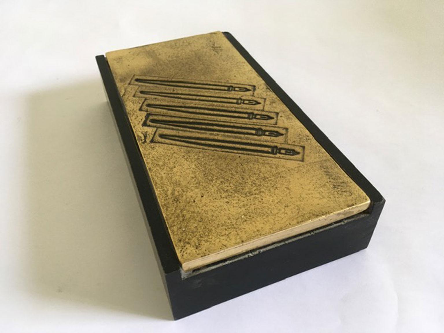 Italia 1980 Finales del siglo XX Arte pop Múltiples plumas de bronce en venta 6