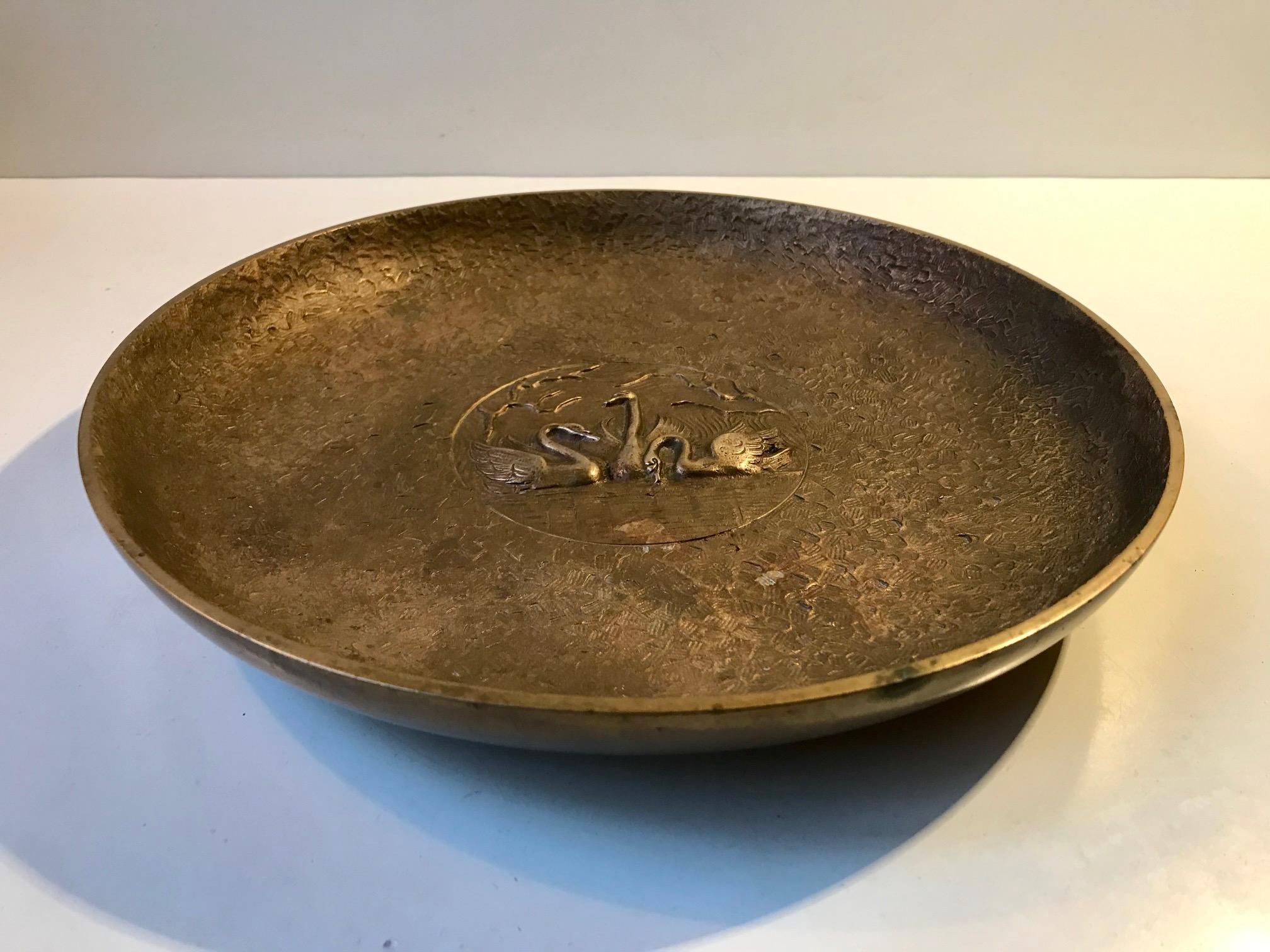 Tinos Art Deco Bronze Dish with Swans, 1930s In Good Condition For Sale In Esbjerg, DK