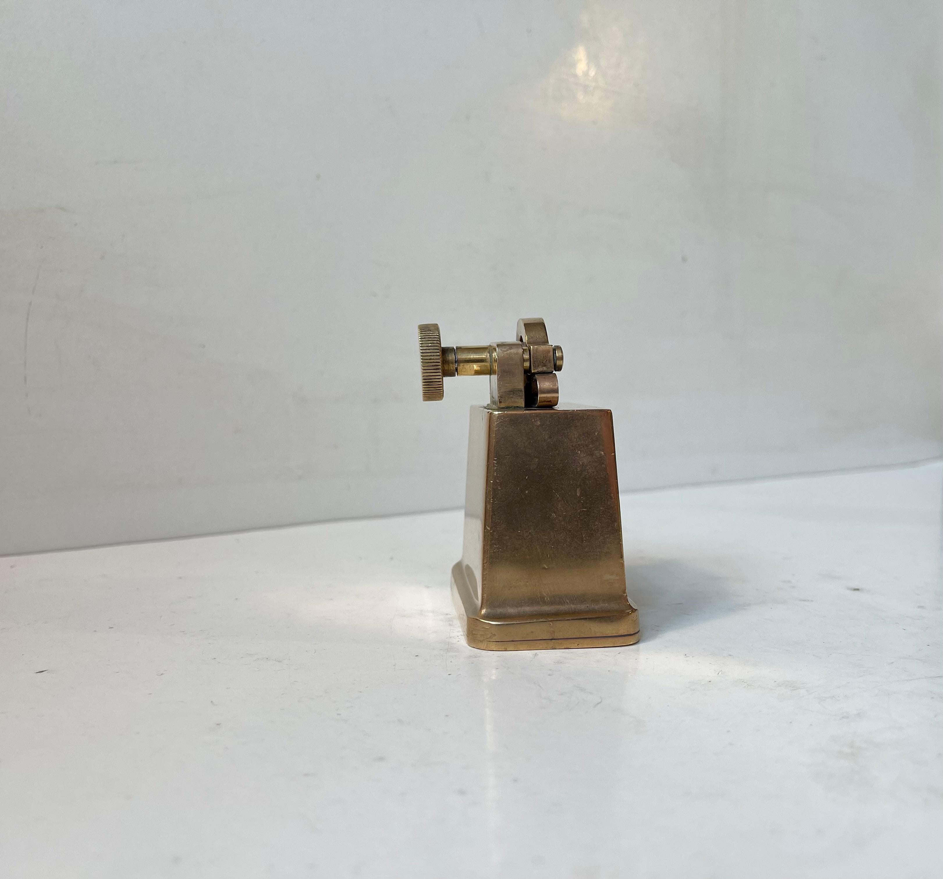 Tinos Art Deco Cigar Table Lighter & Ashtray in Bronze, 1930s In Good Condition For Sale In Esbjerg, DK