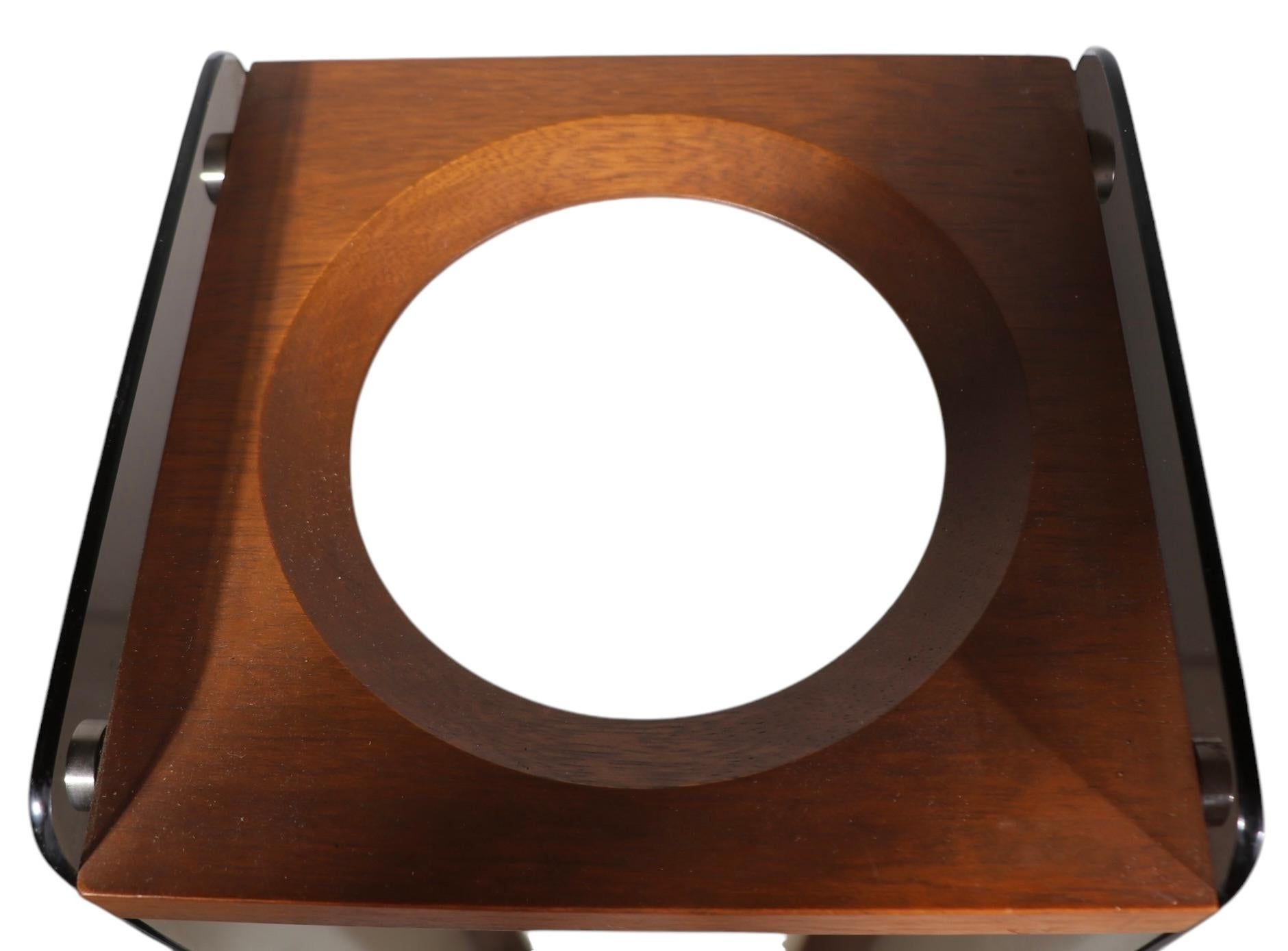 Tinted Lucite and Wood Tótem Form Floor Lamp by Pearsall for Modeline c. 1970’s In Good Condition For Sale In New York, NY