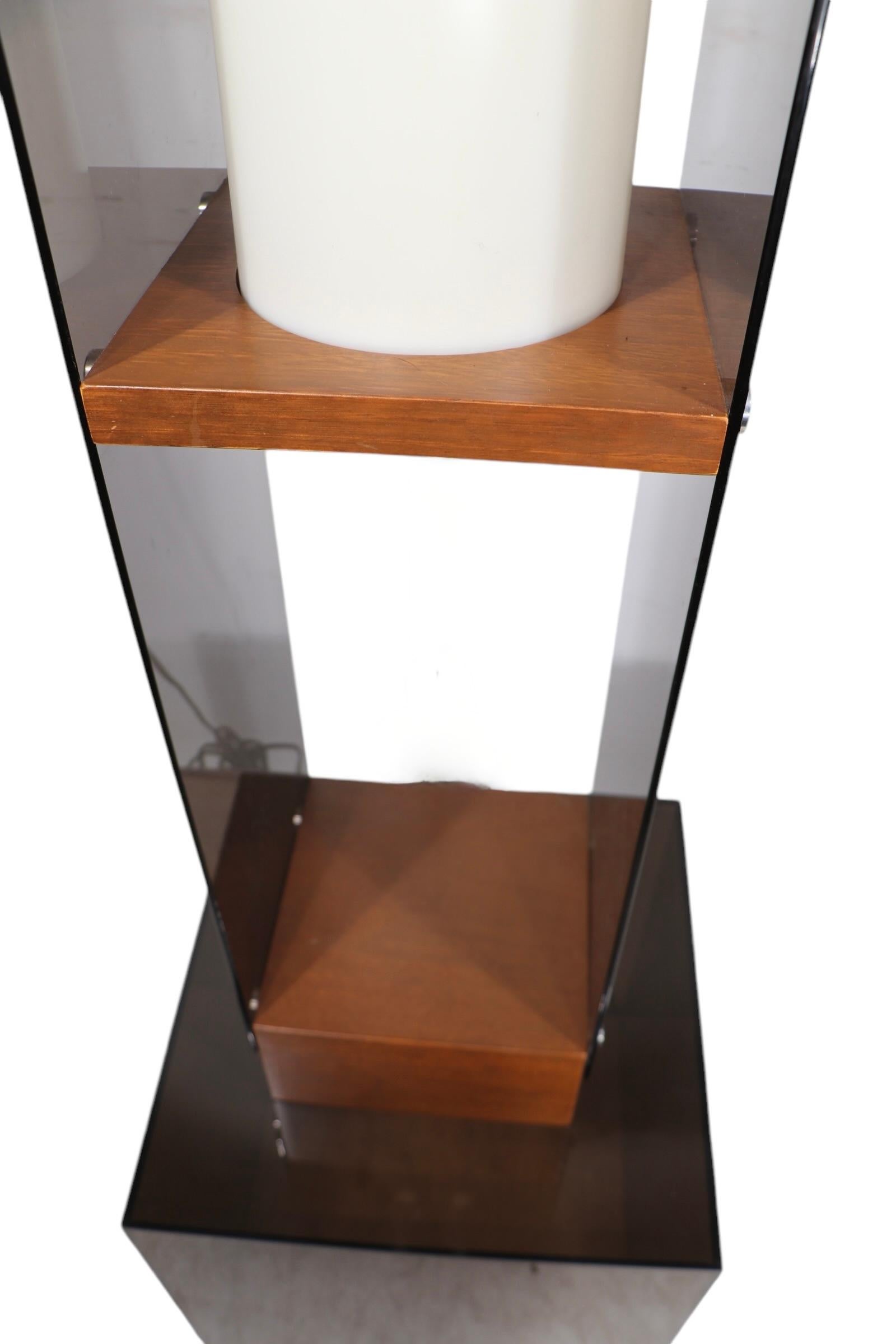 20th Century Tinted Lucite and Wood Tótem Form Floor Lamp by Pearsall for Modeline c. 1970’s For Sale
