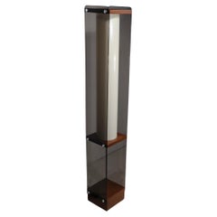 Lampada da terra a forma di Tótem in lucite colorata e legno di Pearsall per Modeline, 1970 ca.